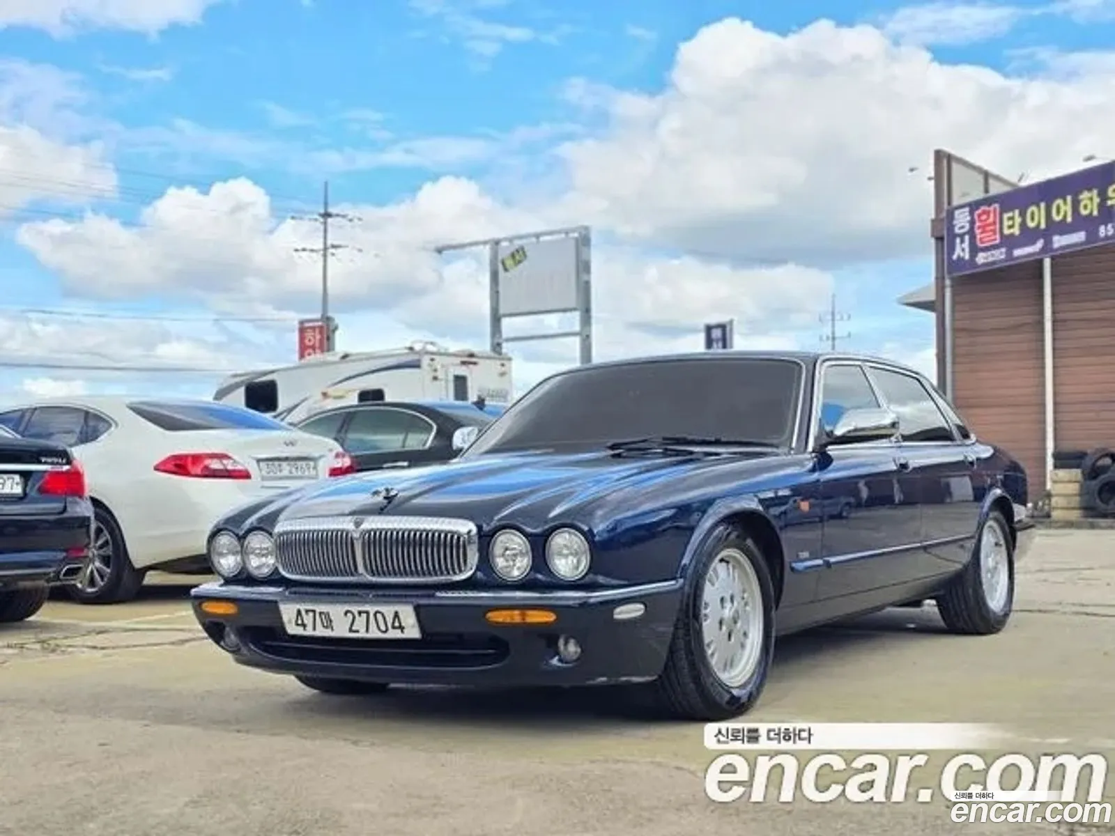 Jaguar XJ8 2001 — 11