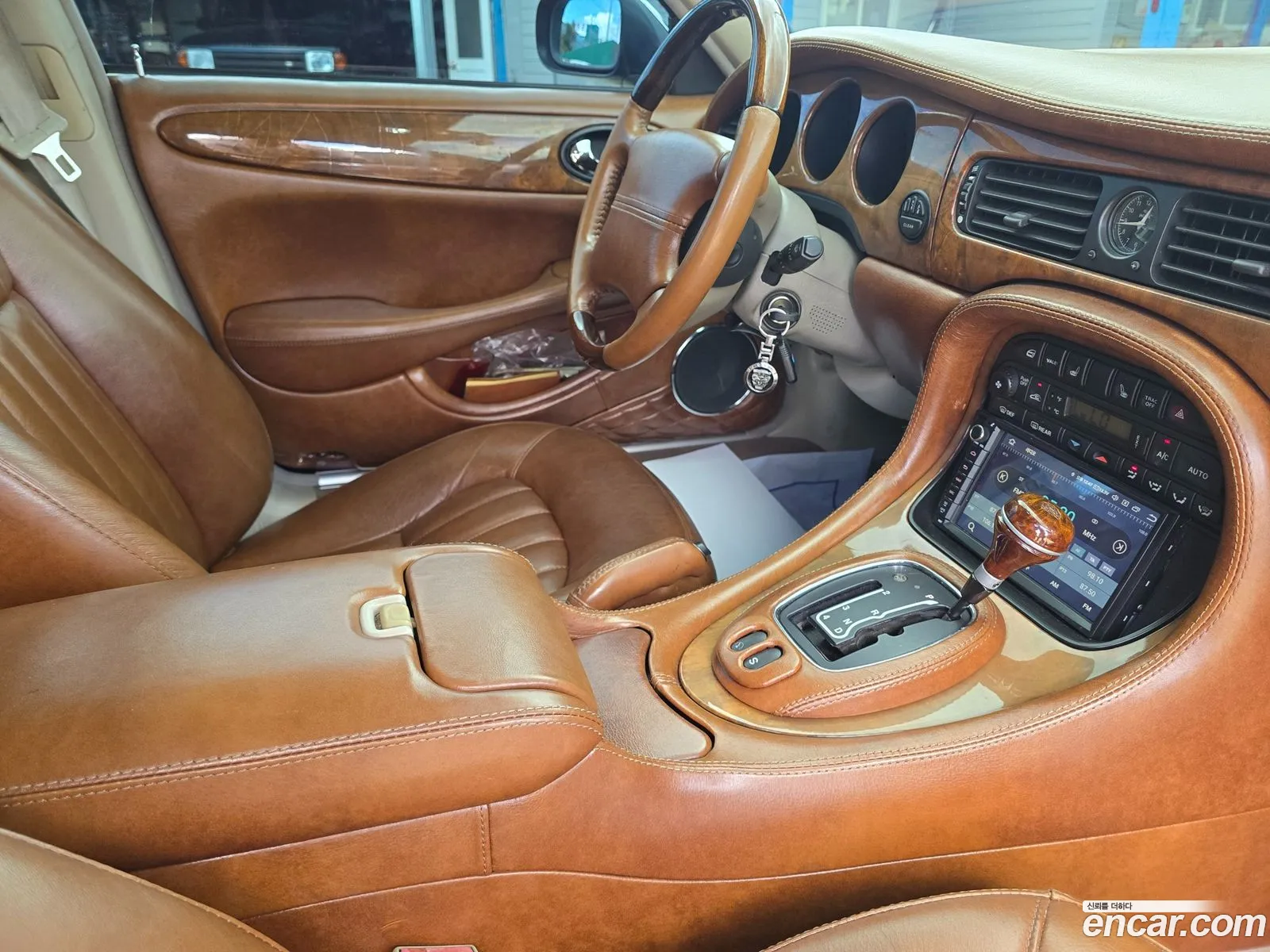 Jaguar XJ8 2001 — 8