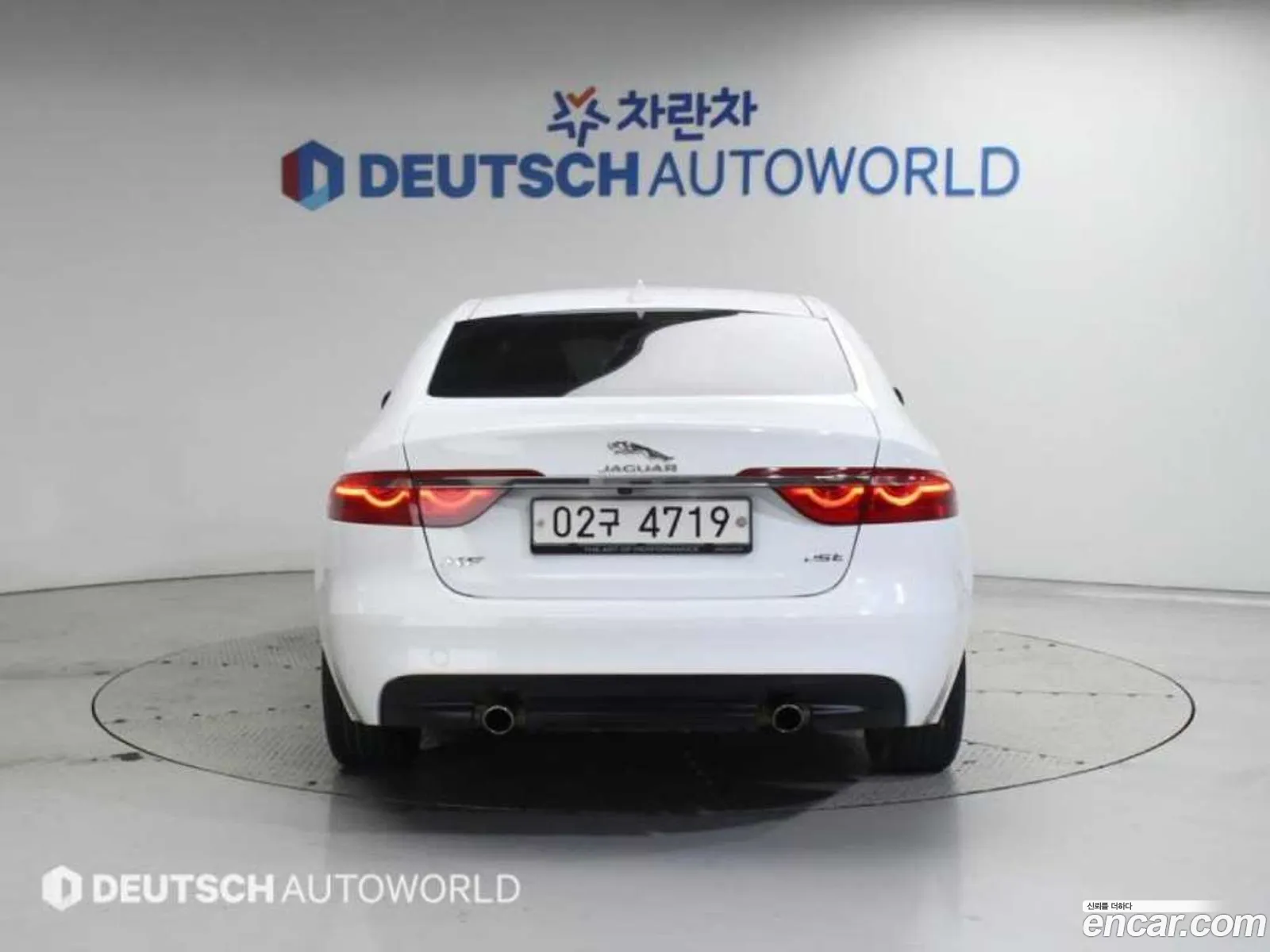 Jaguar XF 2017 — 9