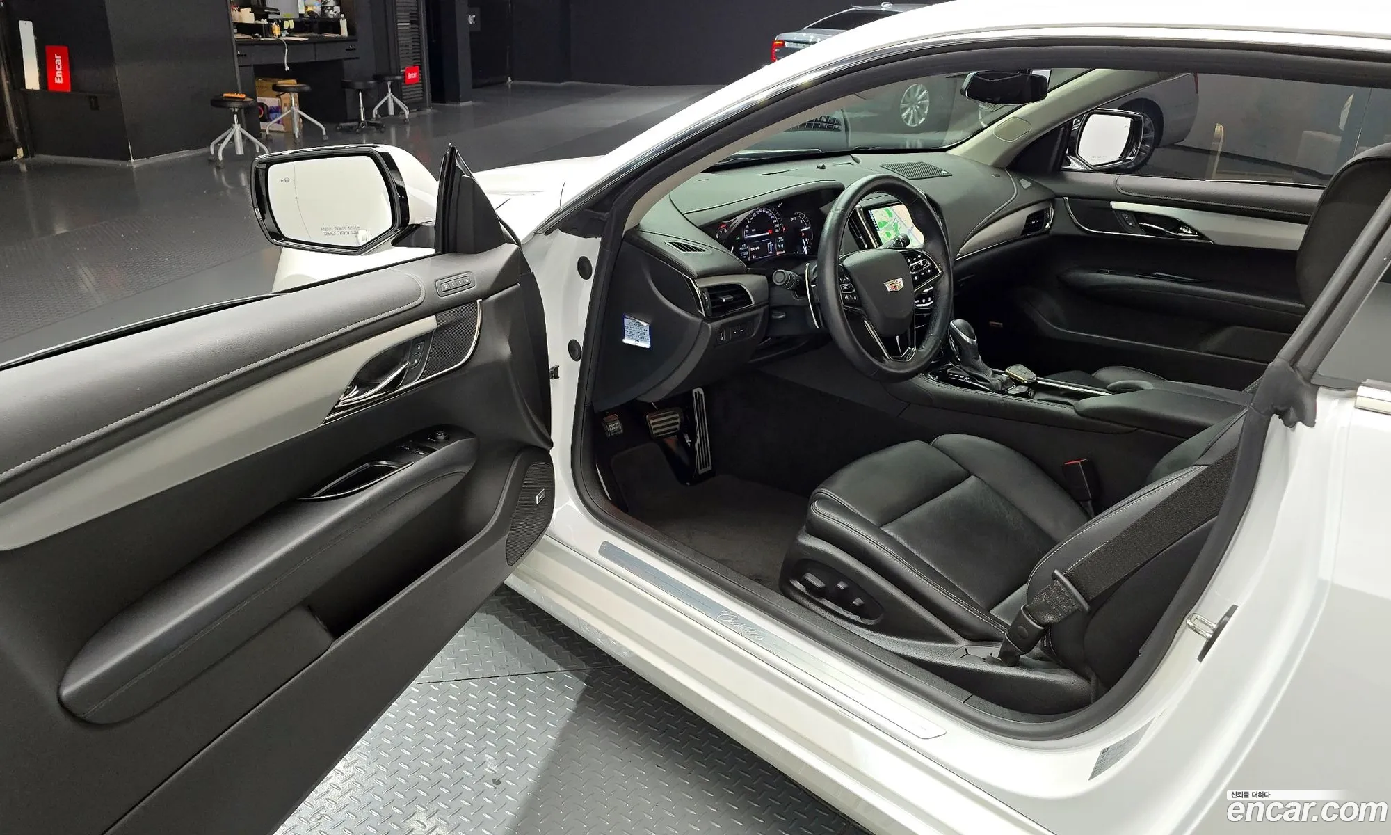 Cadillac ATS 2017 1G6A91RX1H0126043 — 9