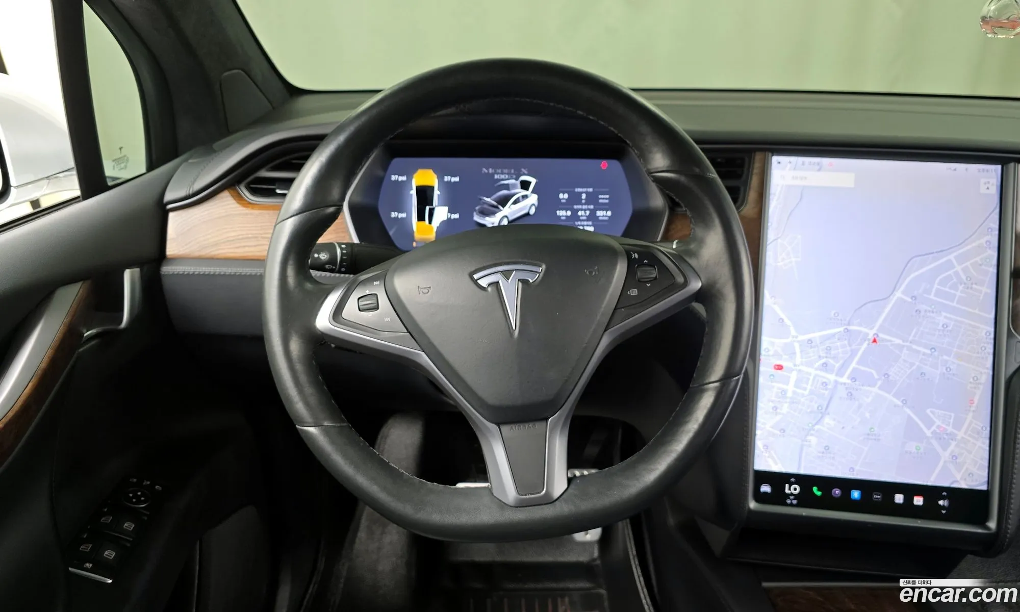 Tesla Model X 2018 5YJXCBE27JF131490 — 20