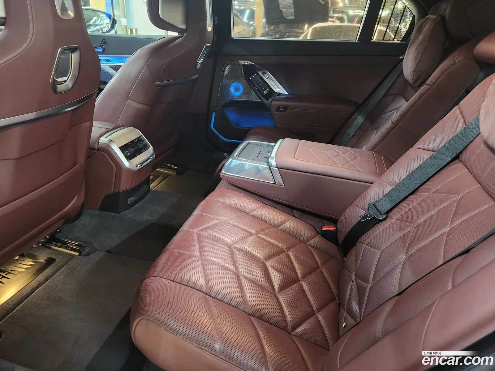 BMW 7 Series 2024 — 8