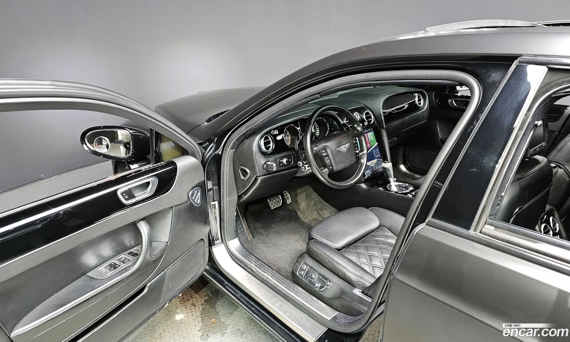 Bentley Flying Spur 2006 SCBBE53W368034227 — 7