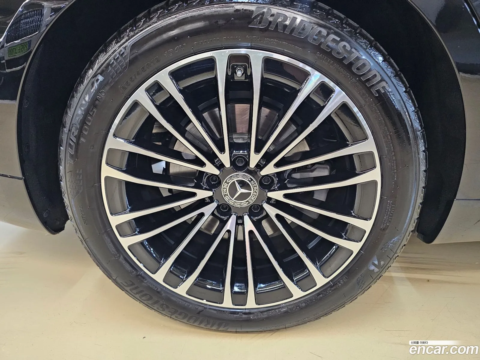 Mercedes-Benz S-Class W223 2025 — 18