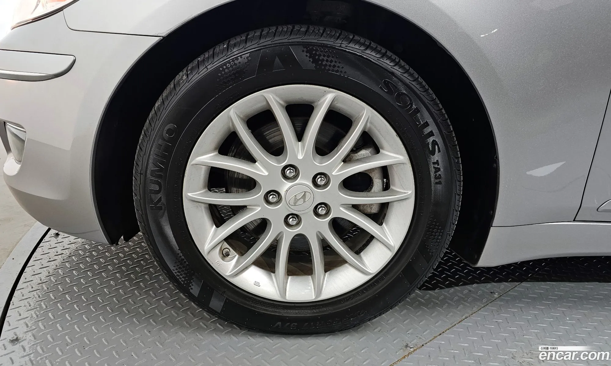 Hyundai Genesis 2010 — 7