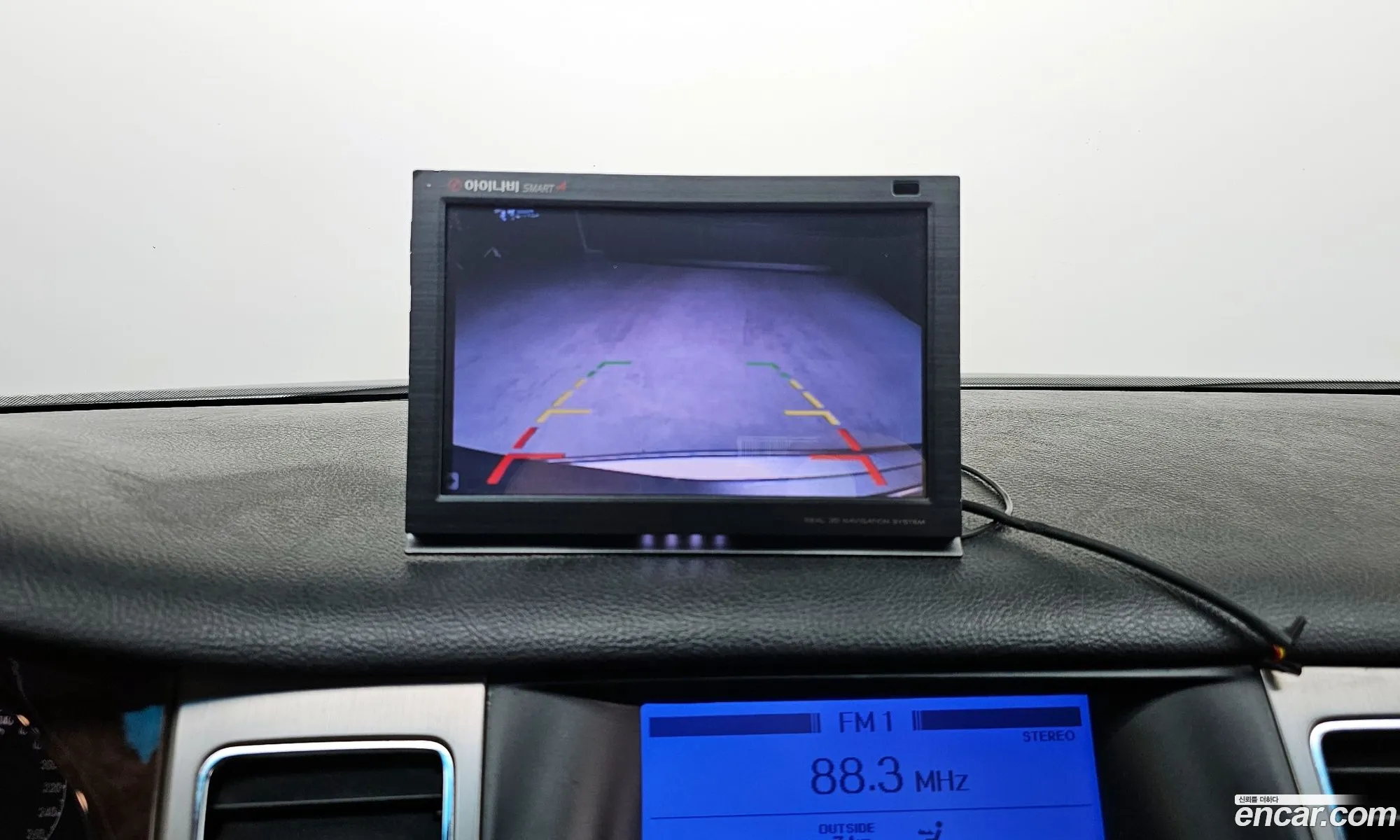 Hyundai Genesis 2010 — 12