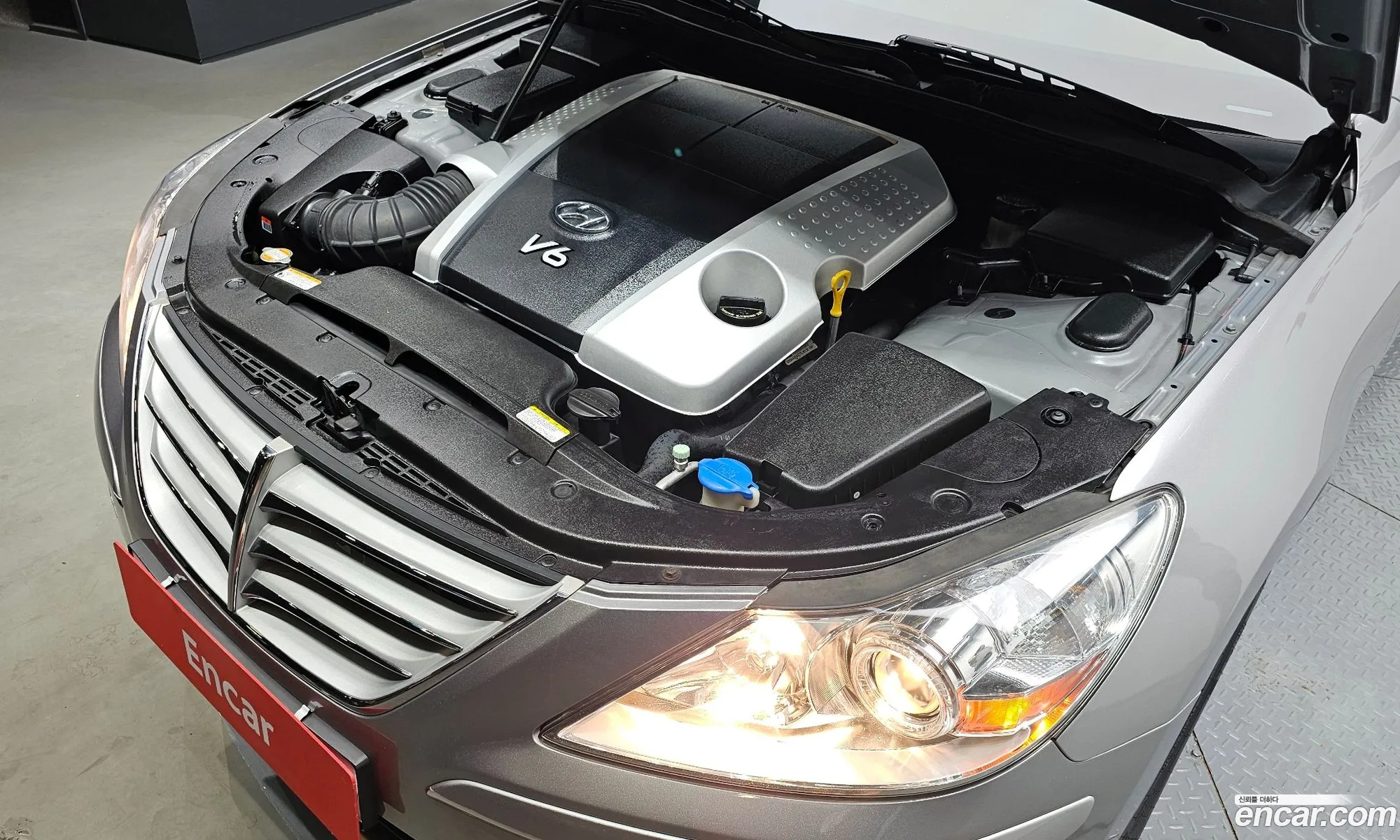 Hyundai Genesis 2010 — 8