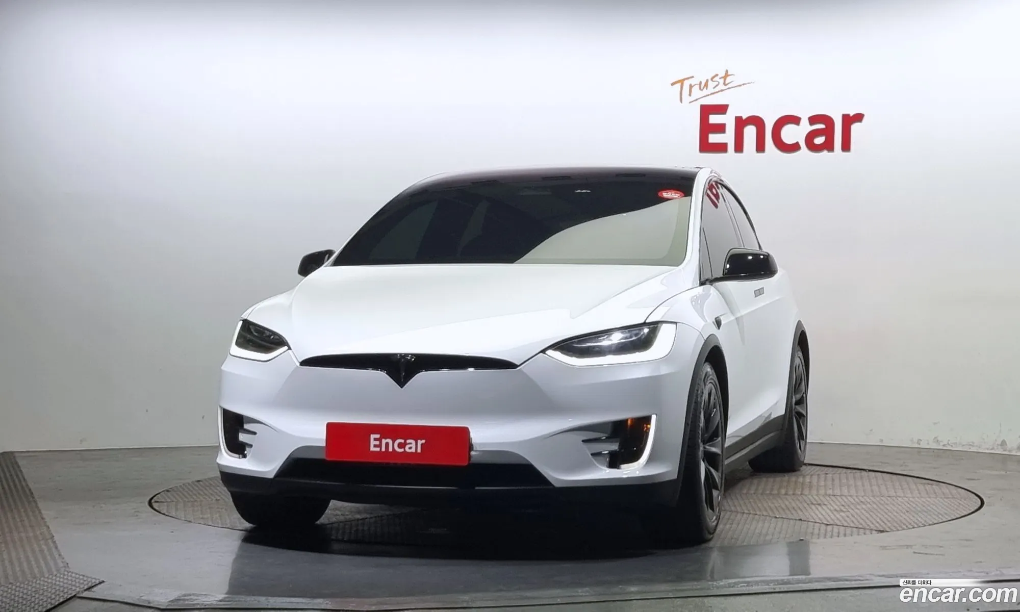 Tesla Model X 2018 5YJXCDE25JF128616 — 2