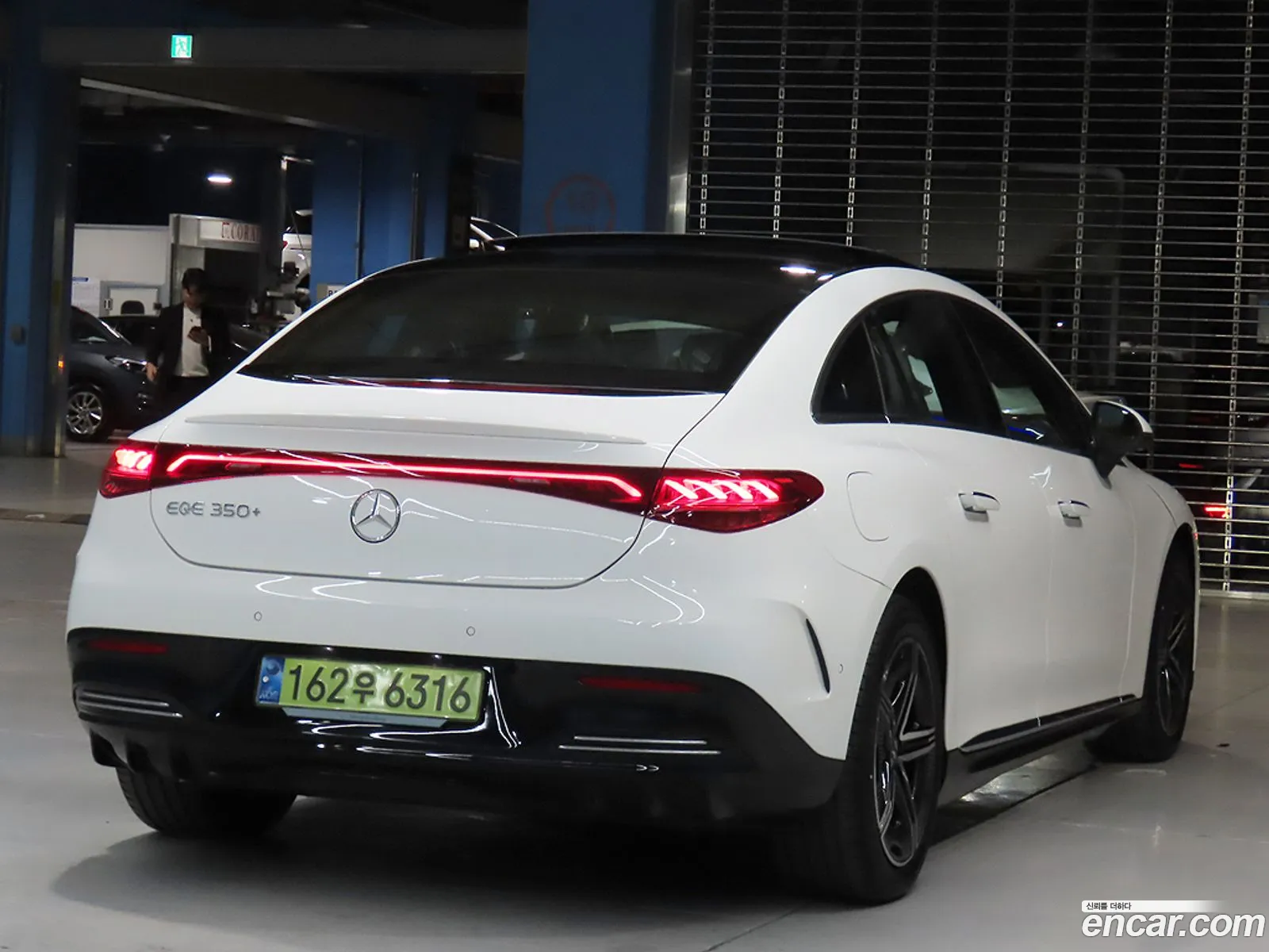 Mercedes-Benz EQE V295 2024 — 11