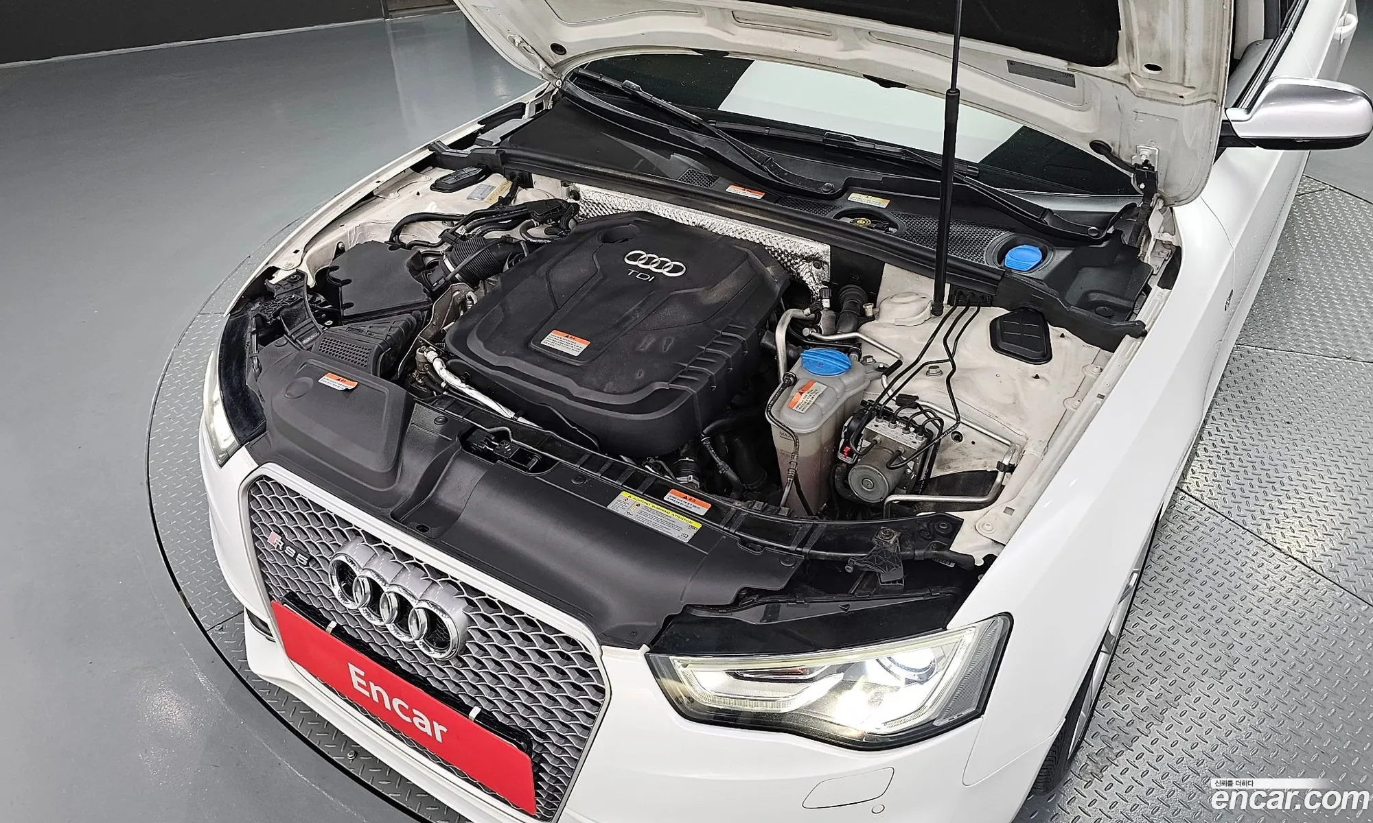 Audi A5 2015 WAUZZZ8T4FA056135 — 10