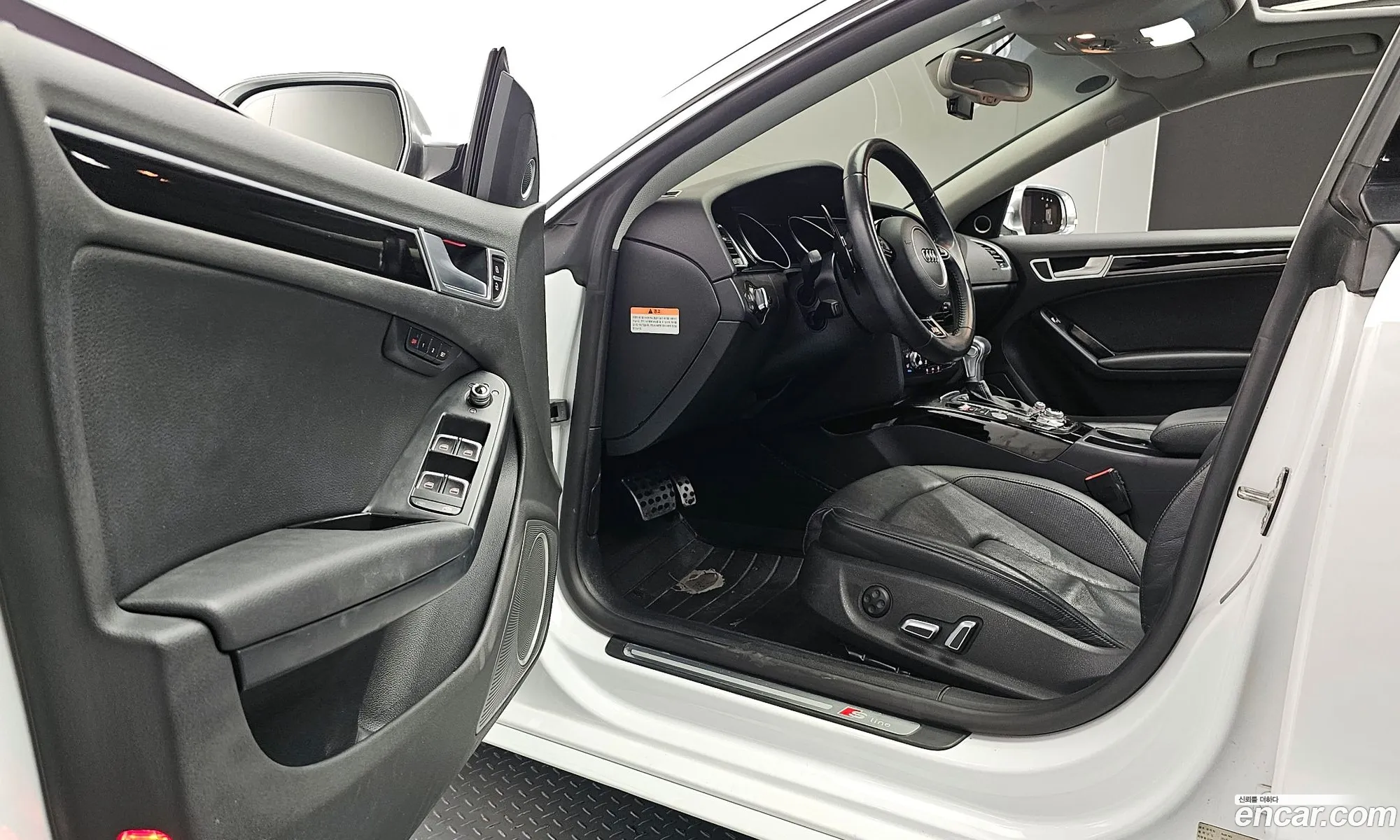 Audi A5 2015 WAUZZZ8T4FA056135 — 4