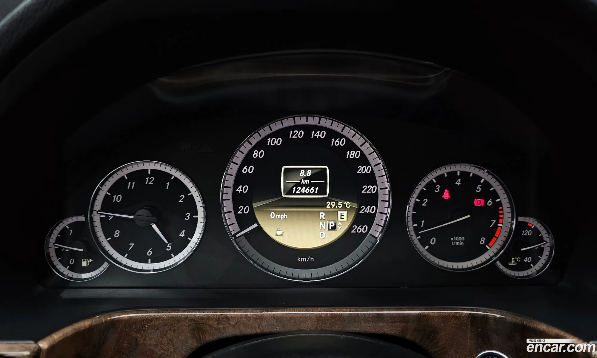 Mercedes-Benz E-Class W212 2012 WDDHF5FB7CA593674 — 9