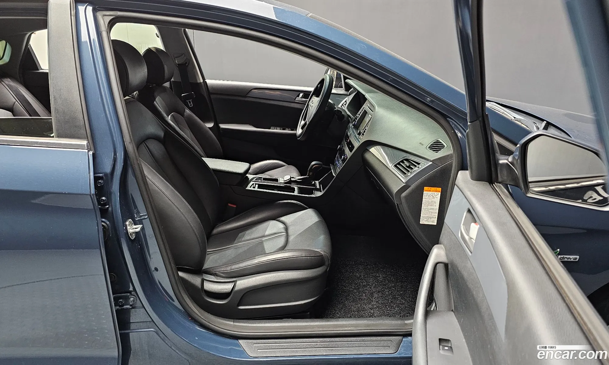 Hyundai LF Sonata Hybrid 2015 — 9