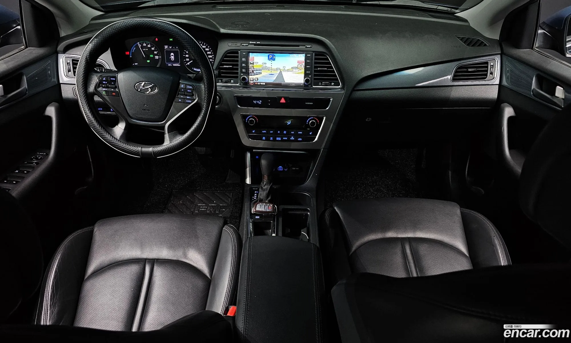 Hyundai LF Sonata Hybrid 2015 — 12