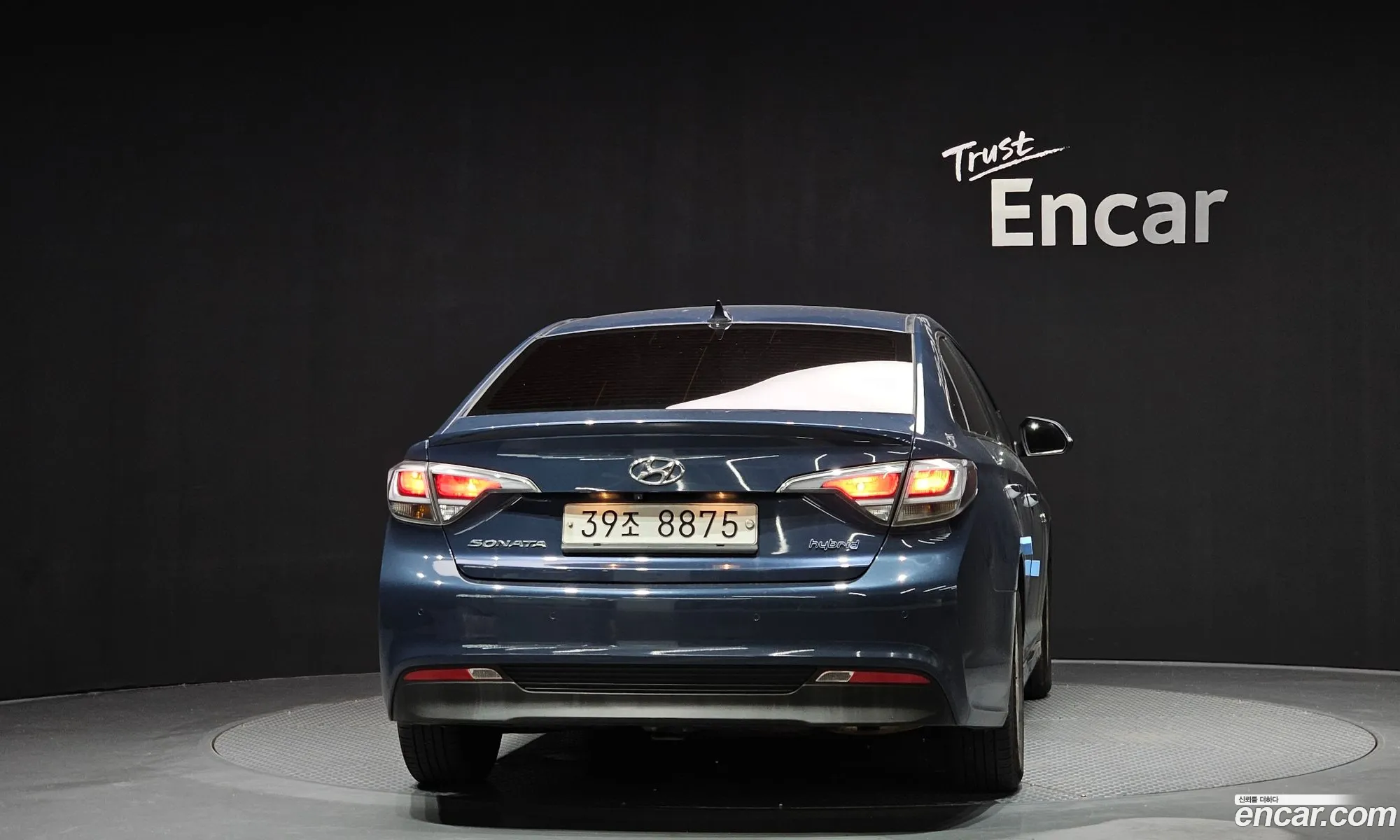 Hyundai LF Sonata Hybrid 2015 — 10