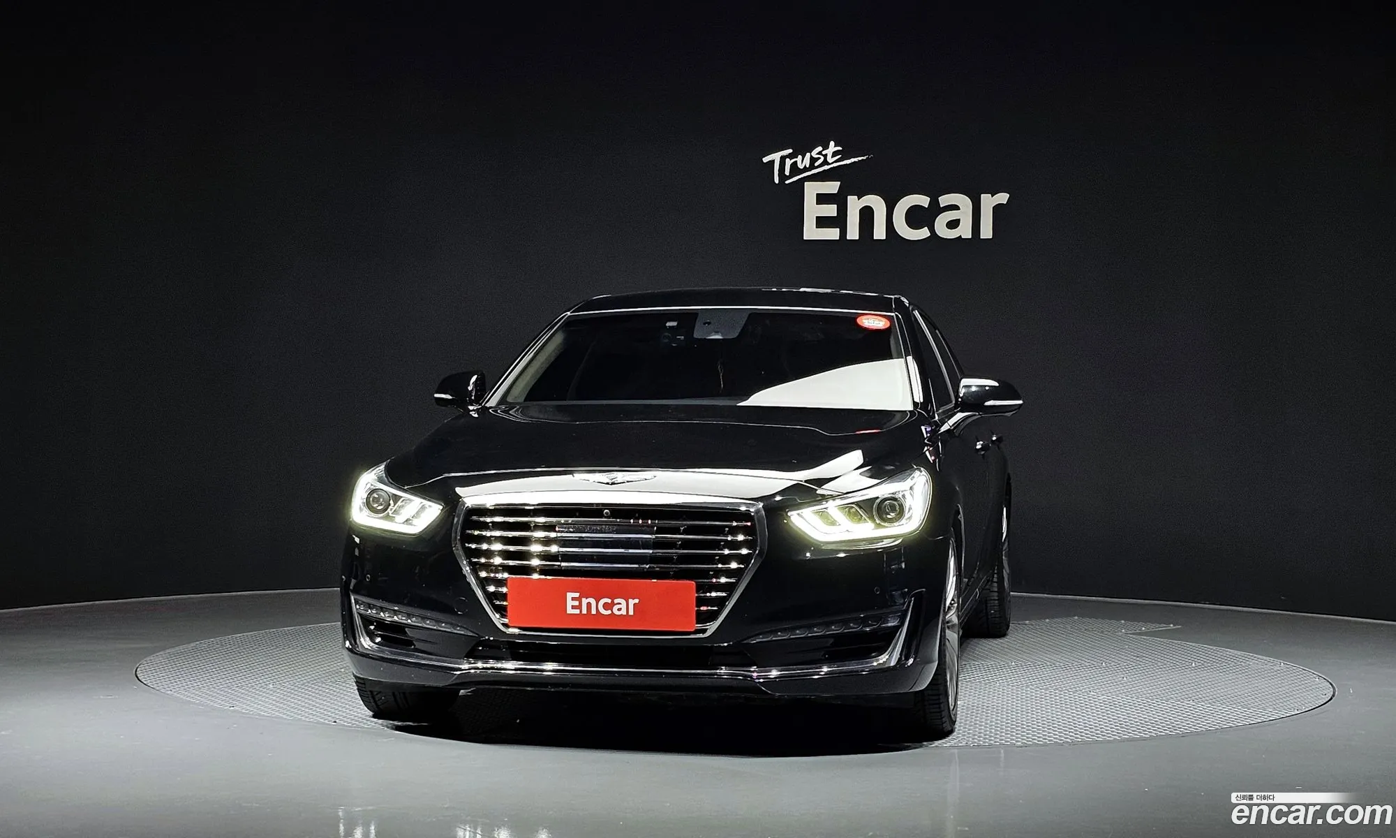 Genesis EQ900 2015 — 13