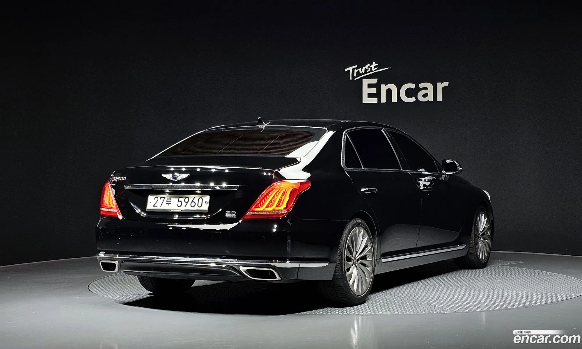 Genesis EQ900 2015 — 19