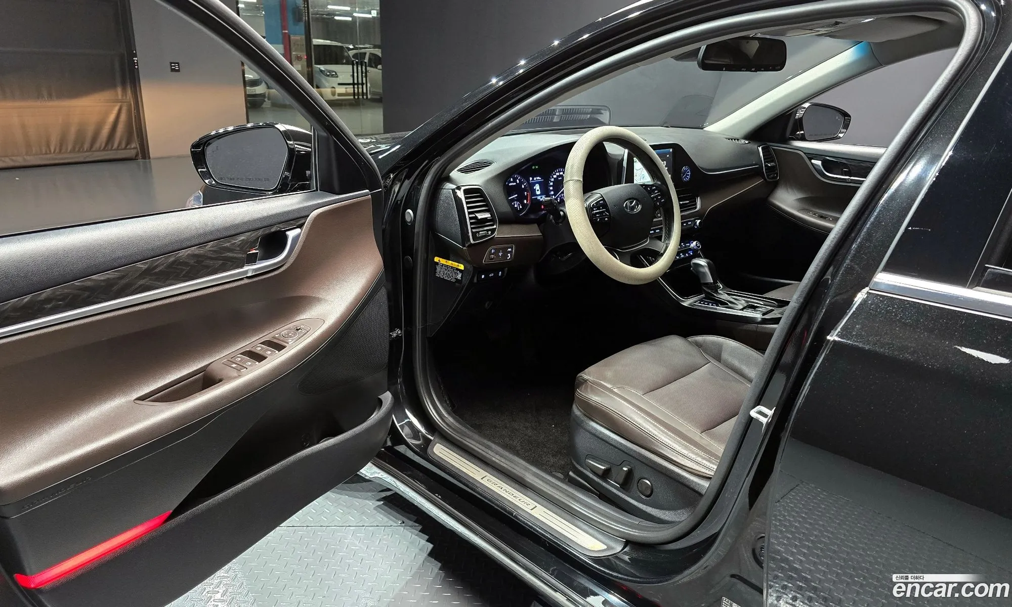Hyundai Grandeur IG 2018 — 16