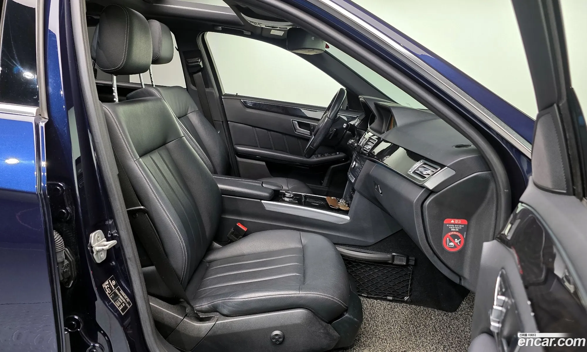 Mercedes-Benz E-Class W212 2015 — 13