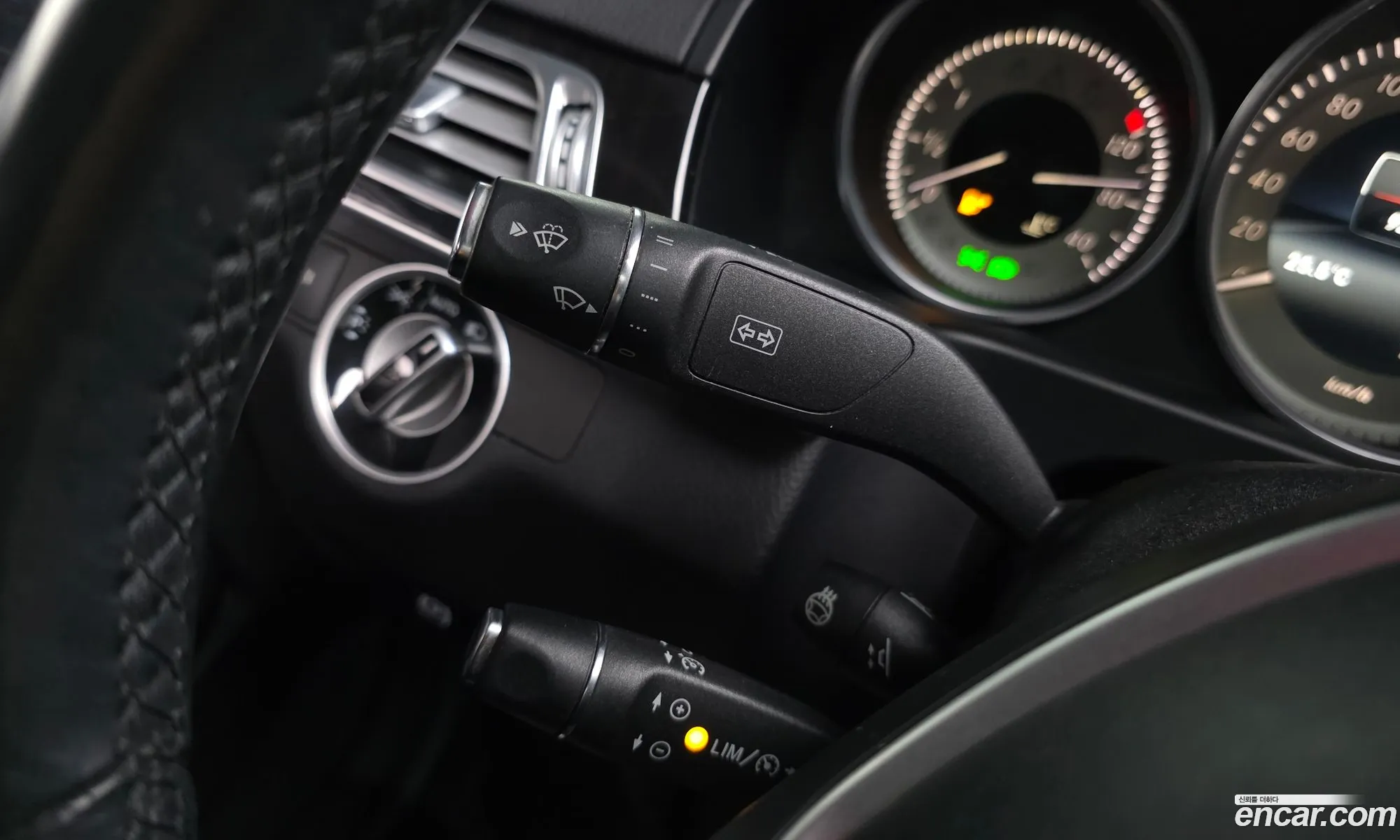 Mercedes-Benz E-Class W212 2015 — 18