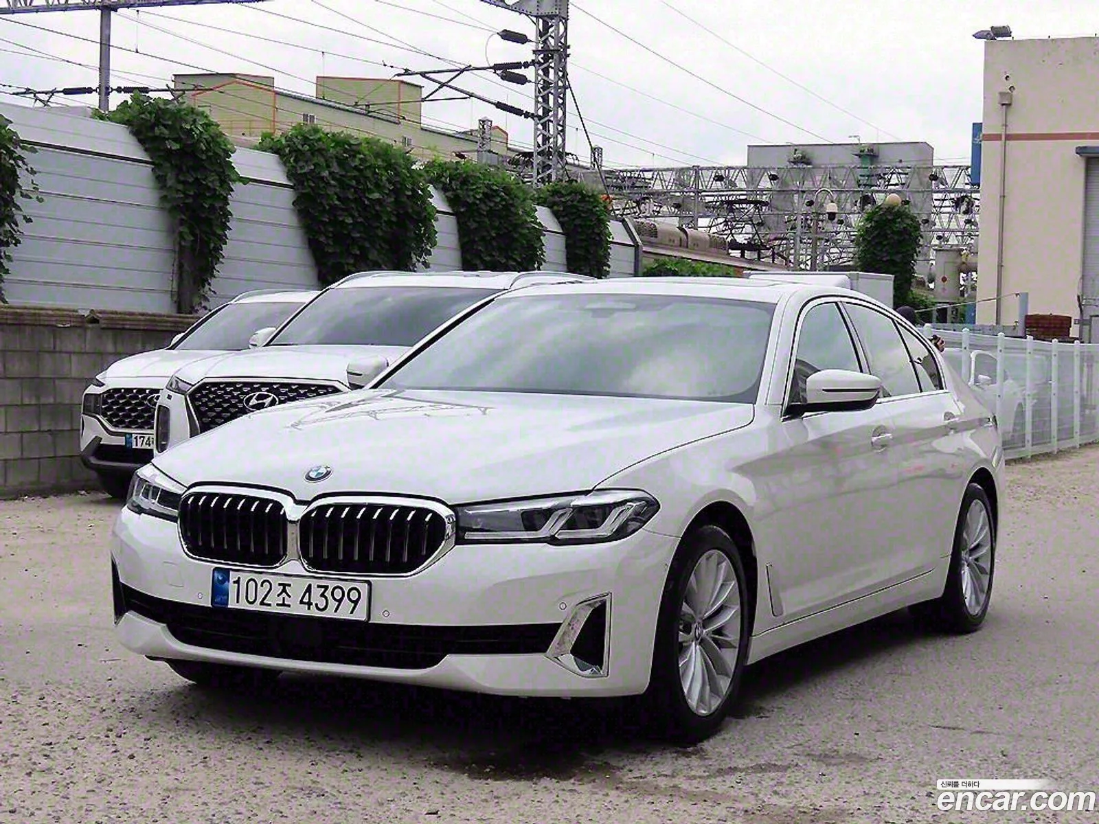 BMW 5 Series 2021 — 17