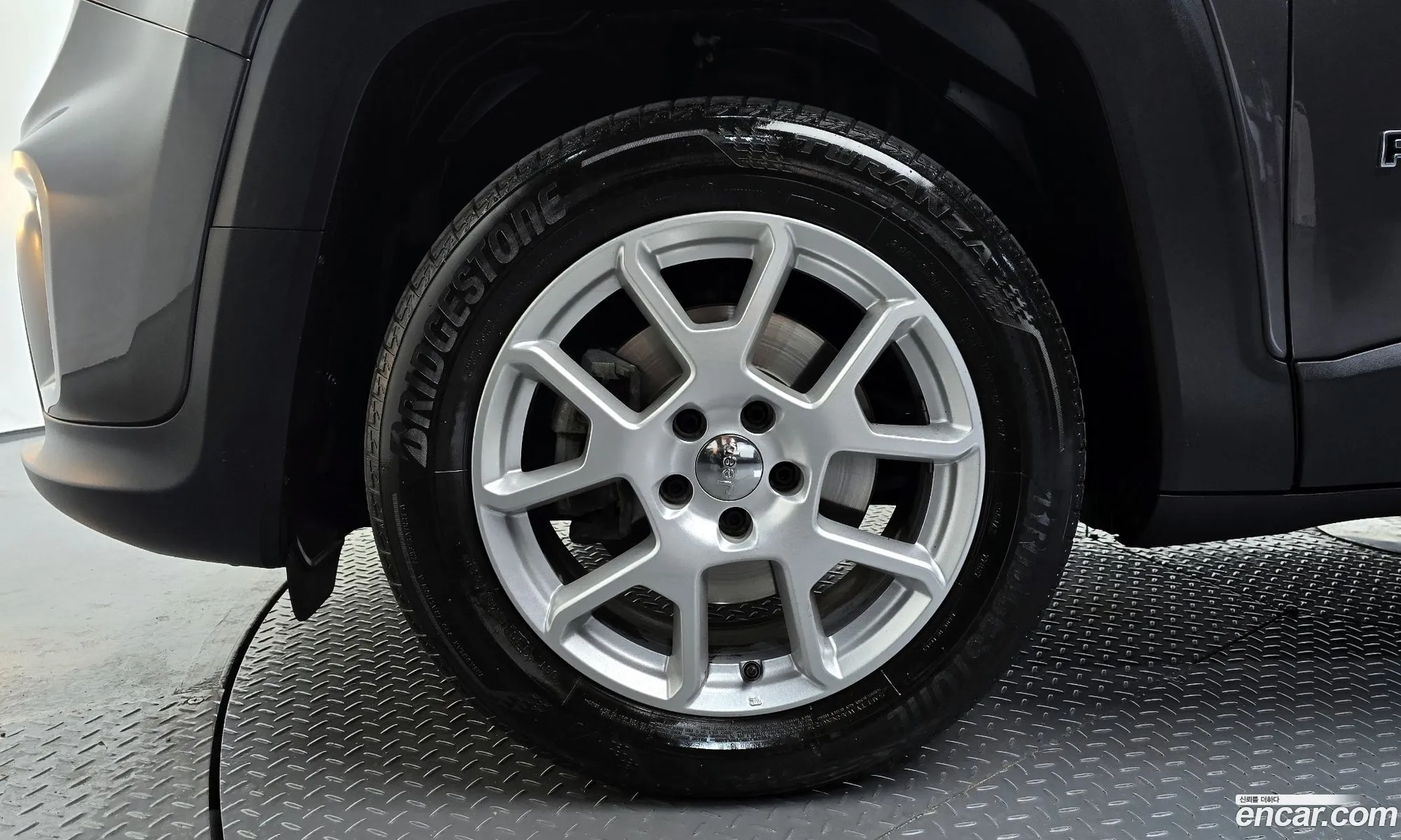 Jeep Renegade 2021 1C4NJCBB7MPN48206 — 3