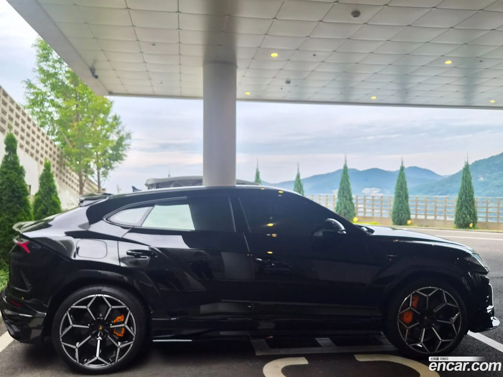 Lamborghini Urus 2021 — 9
