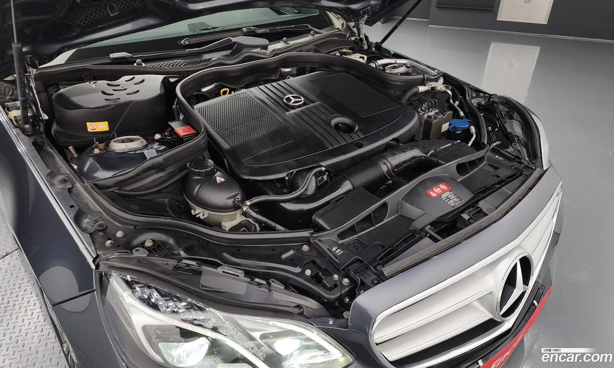 Mercedes-Benz E-Class W212 2015 WDDHF0AB1FB128087 — 4