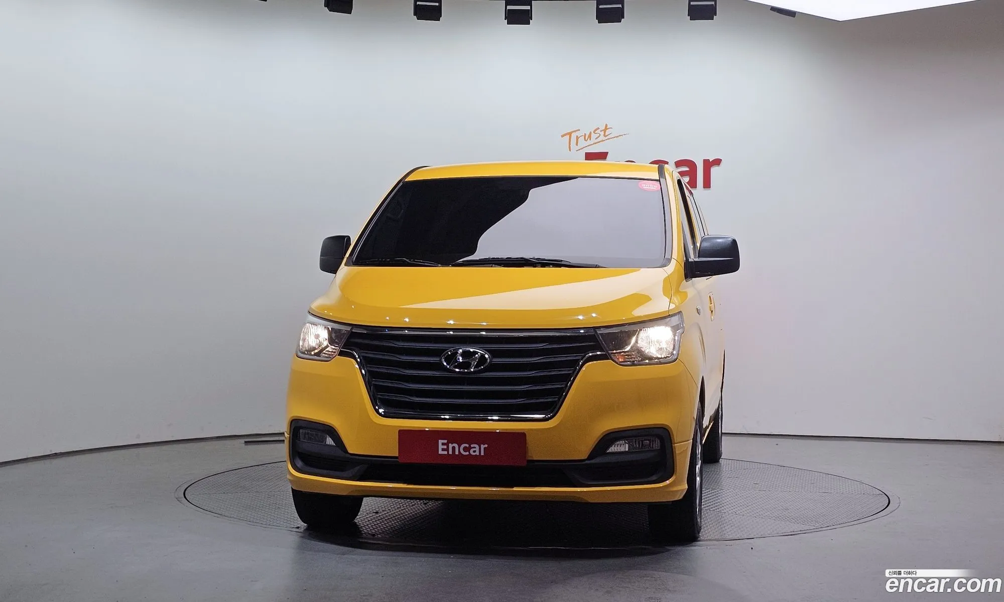 Hyundai Grand Starex 2019 — 3