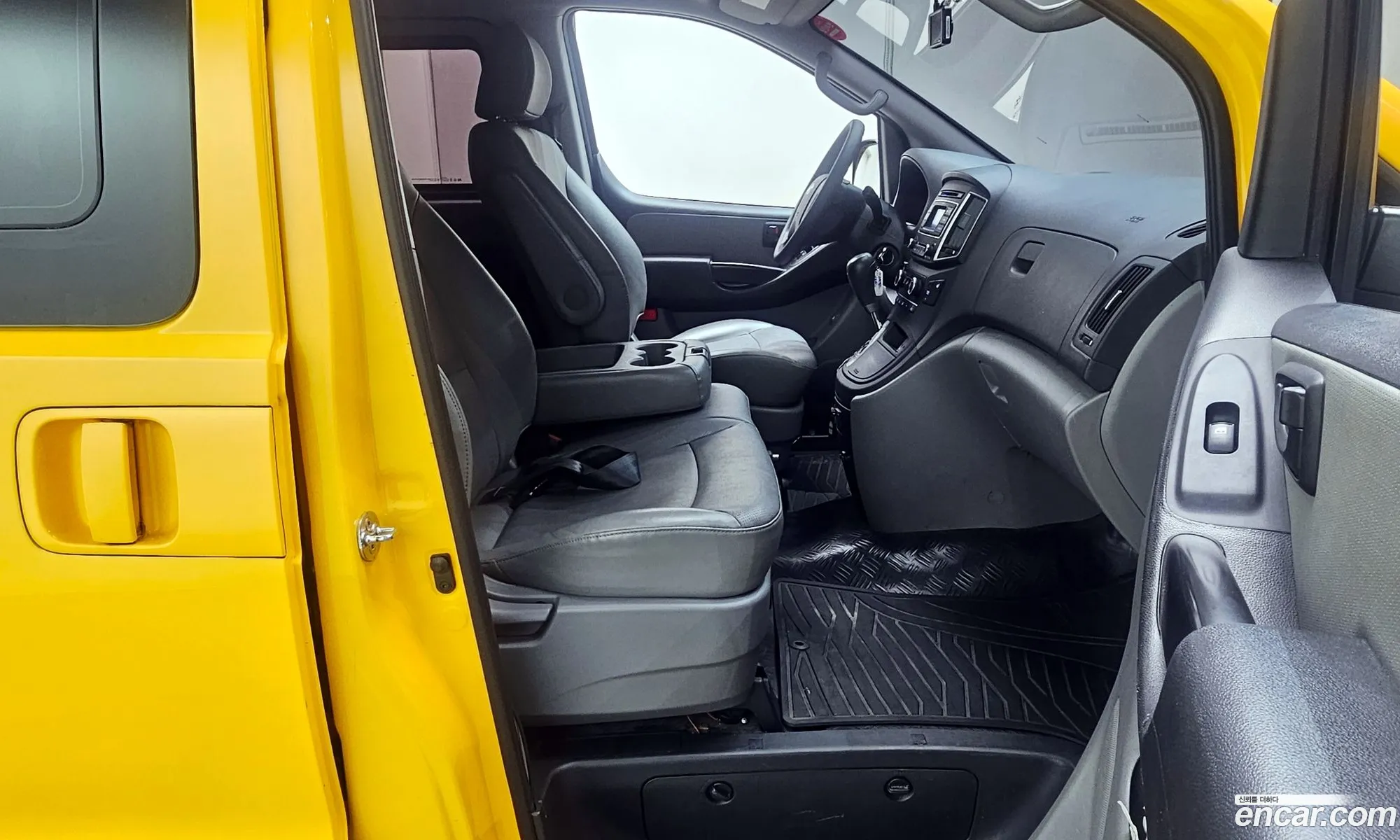 Hyundai Grand Starex 2019 — 10