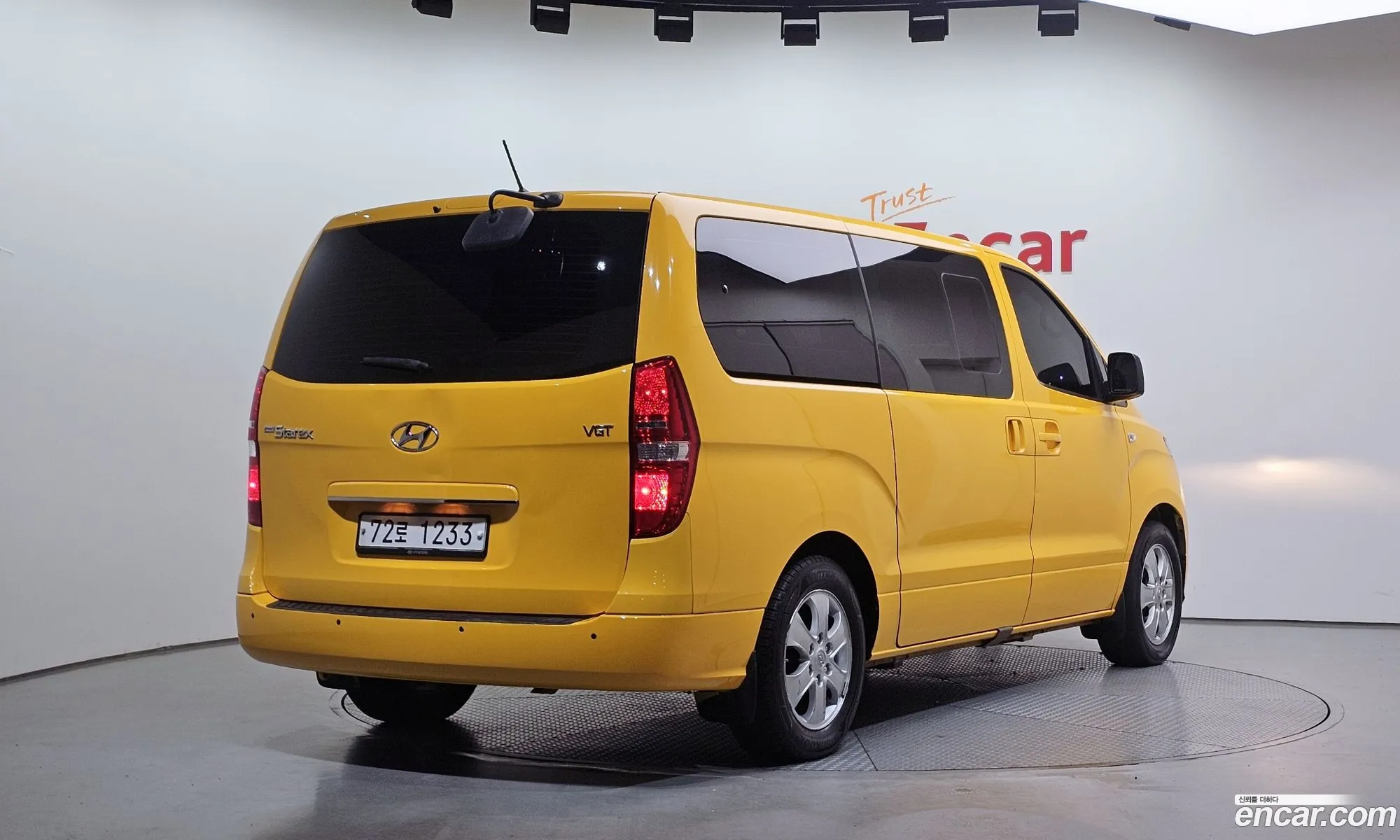 Hyundai Grand Starex 2019 — 16