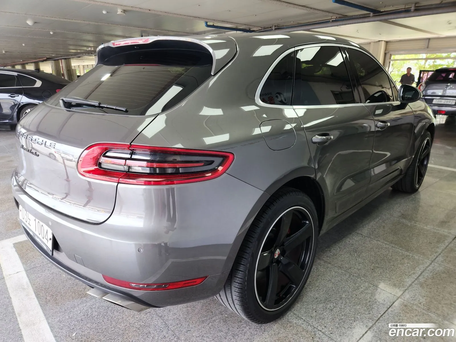 Porsche Macan 2015 — 17