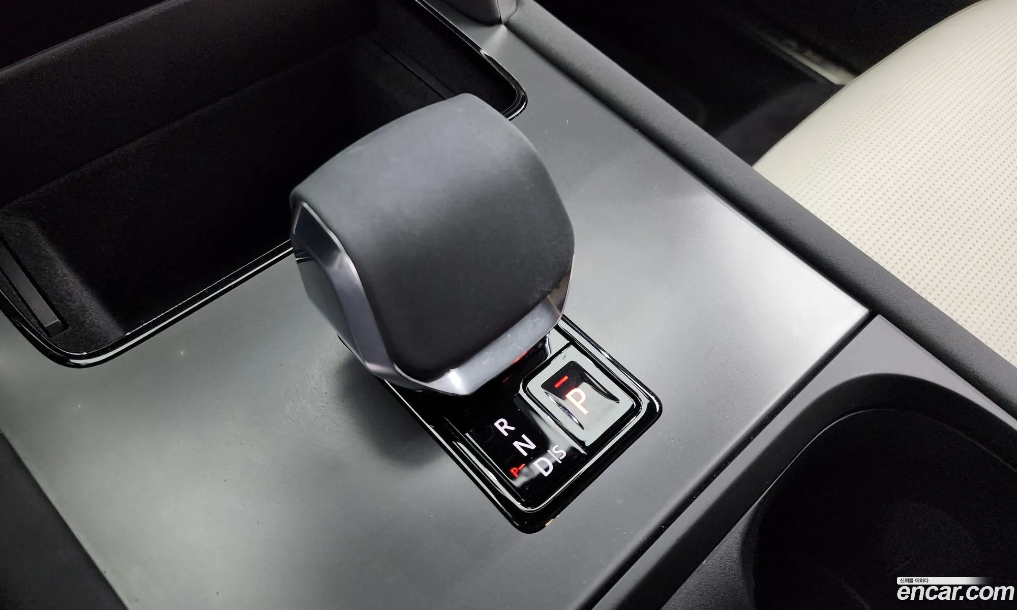 Land Rover Discovery Sport 2024 — 11