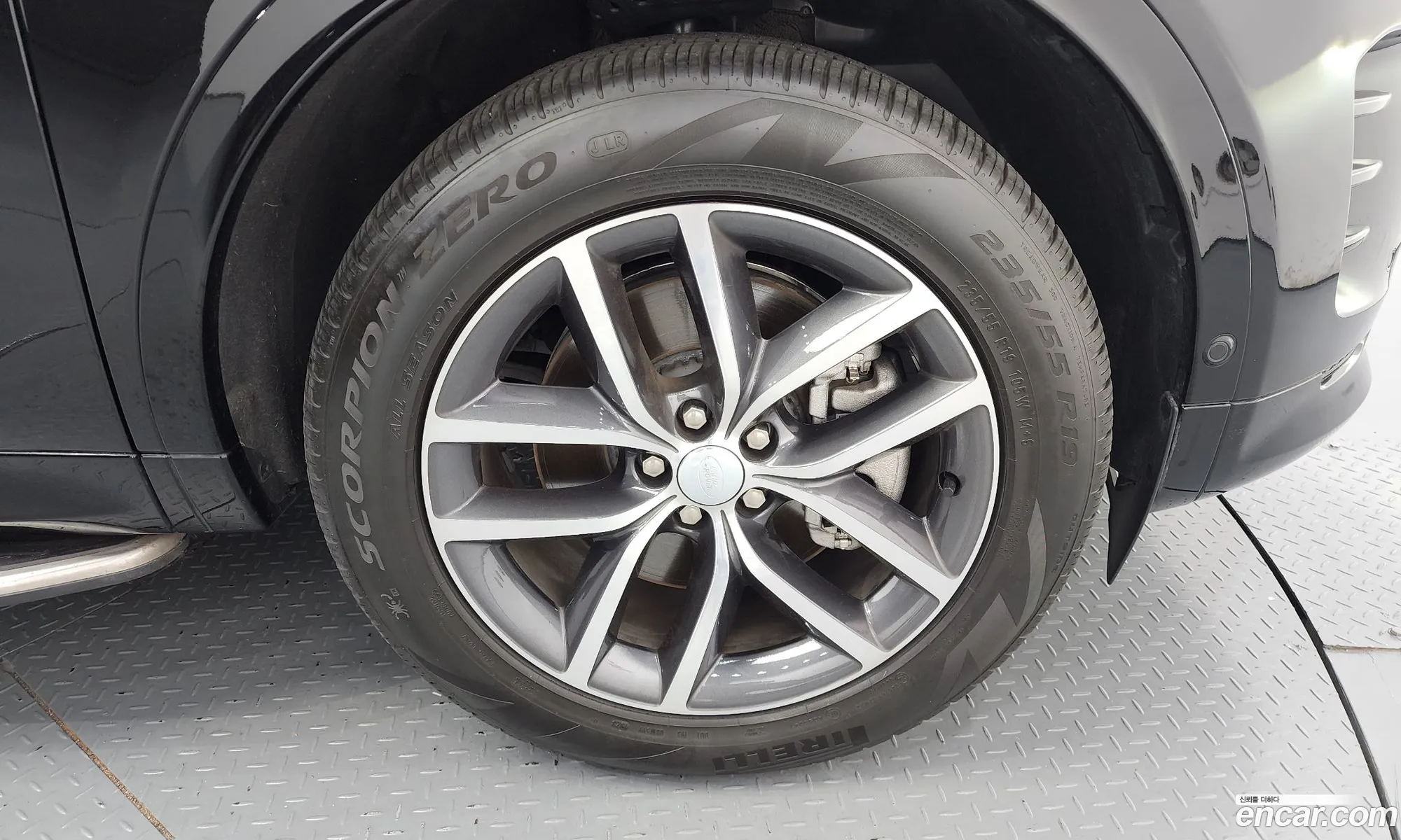Land Rover Discovery Sport 2024 — 2