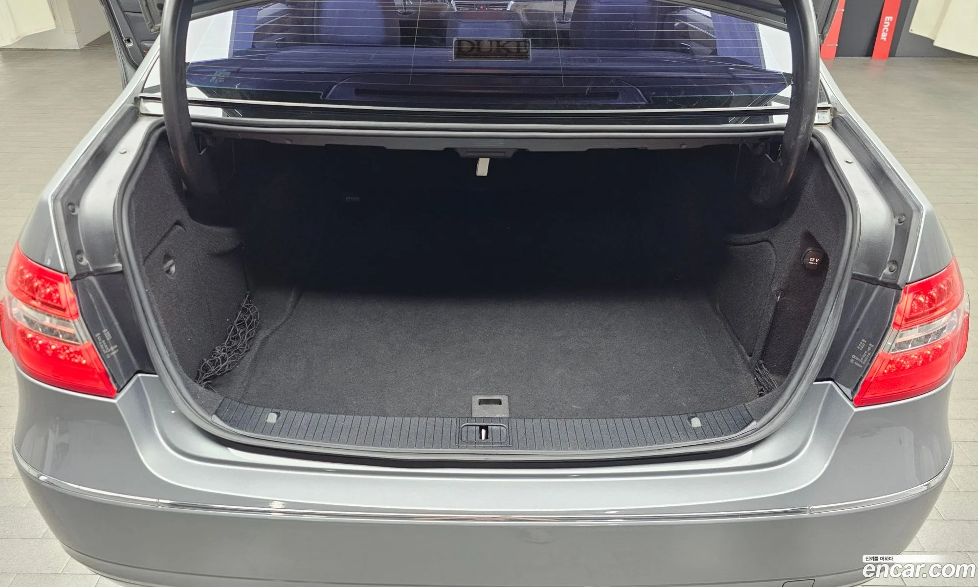 Mercedes-Benz E-Class W212 2010 WDDHF8HB4AA238599 — 17