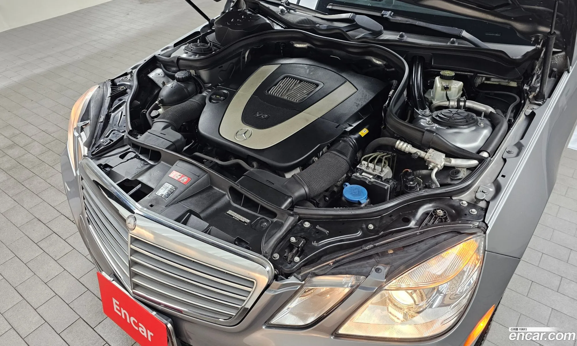 Mercedes-Benz E-Class W212 2010 WDDHF8HB4AA238599 — 15