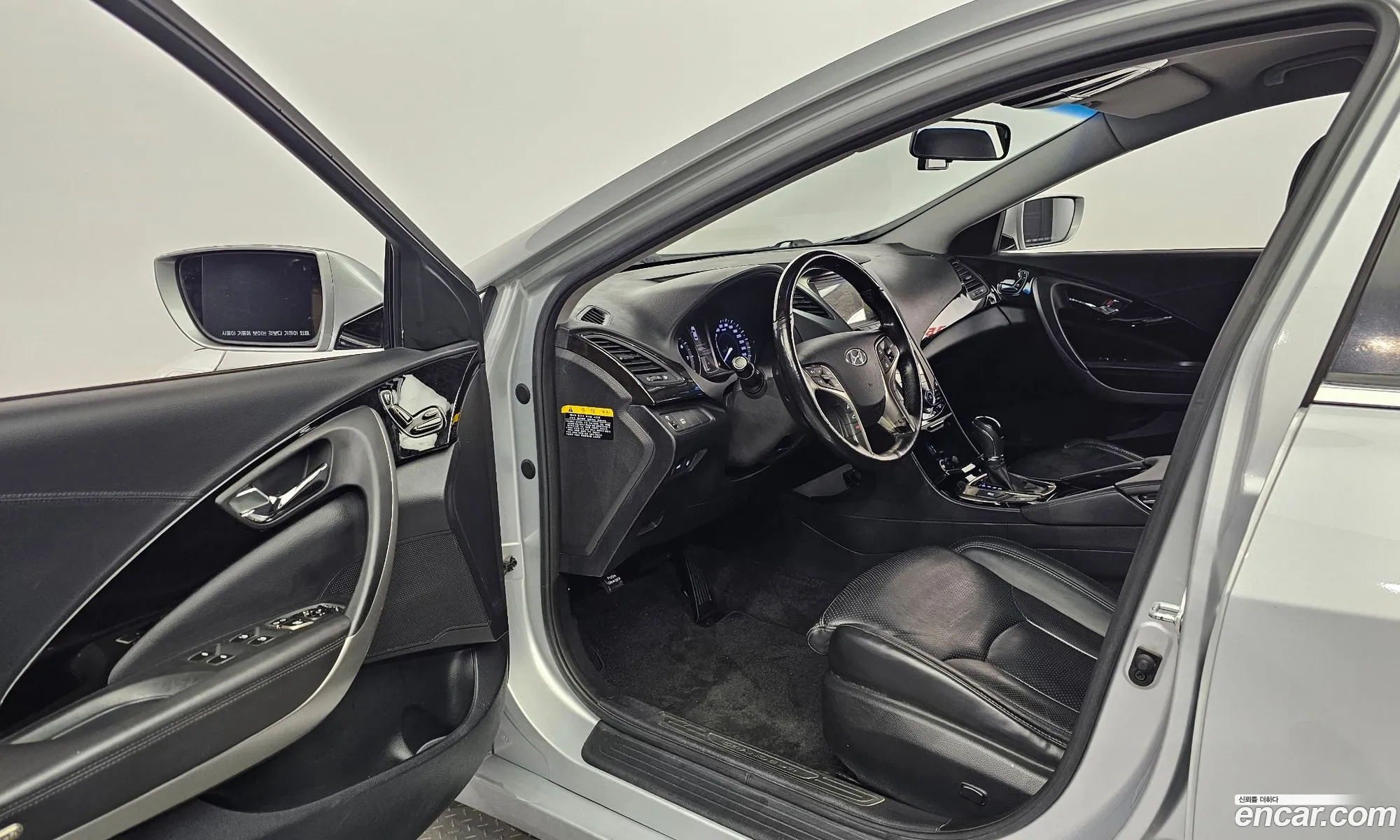 Hyundai Grandeur HG 2012 — 6