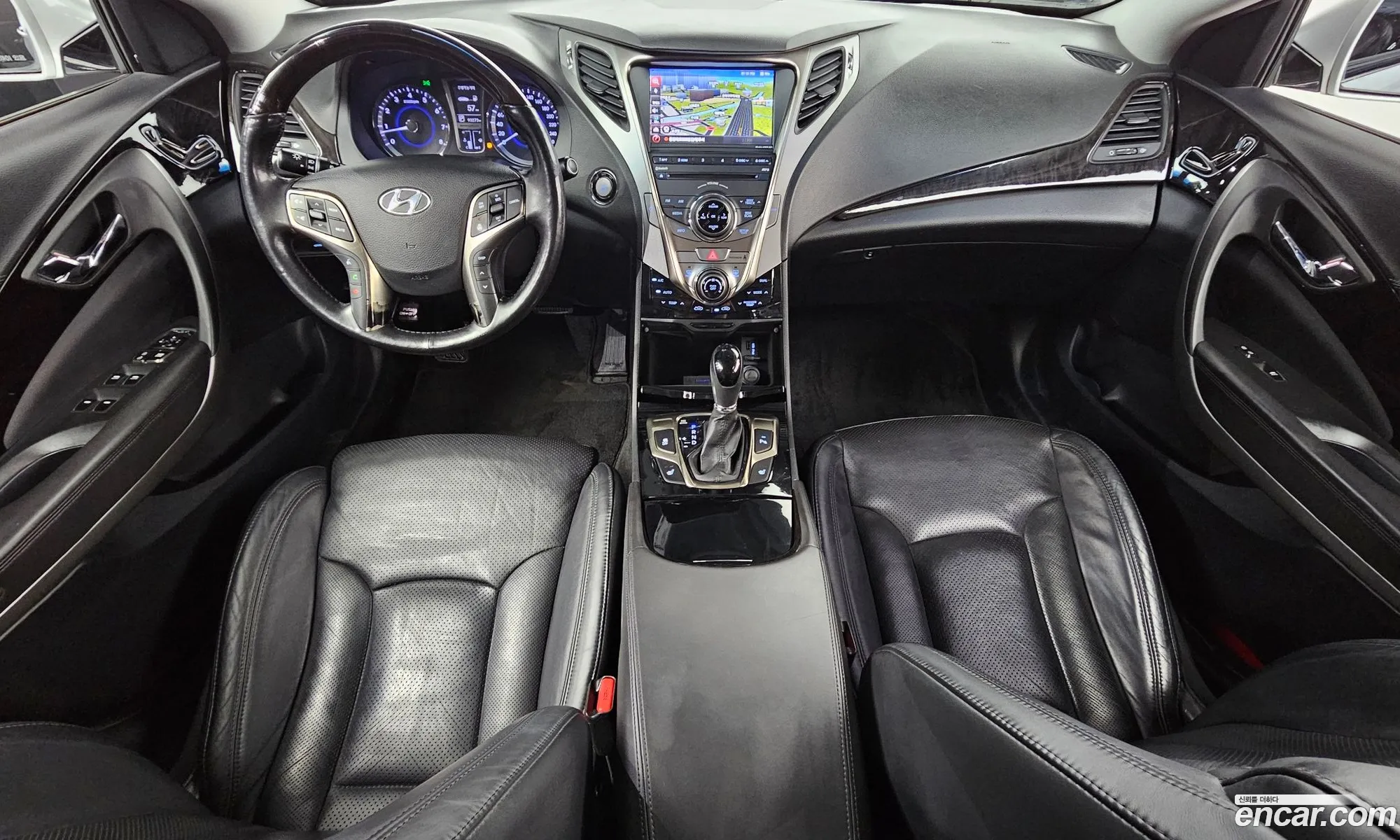 Hyundai Grandeur HG 2012 — 14