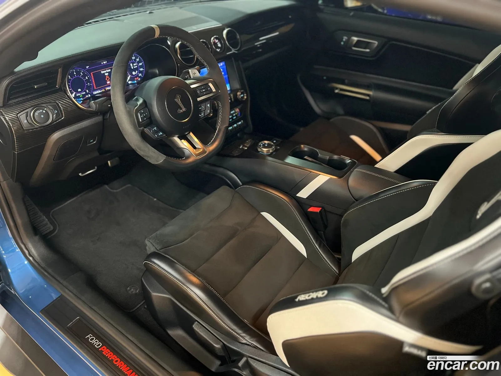 Ford Mustang 2020 — 6