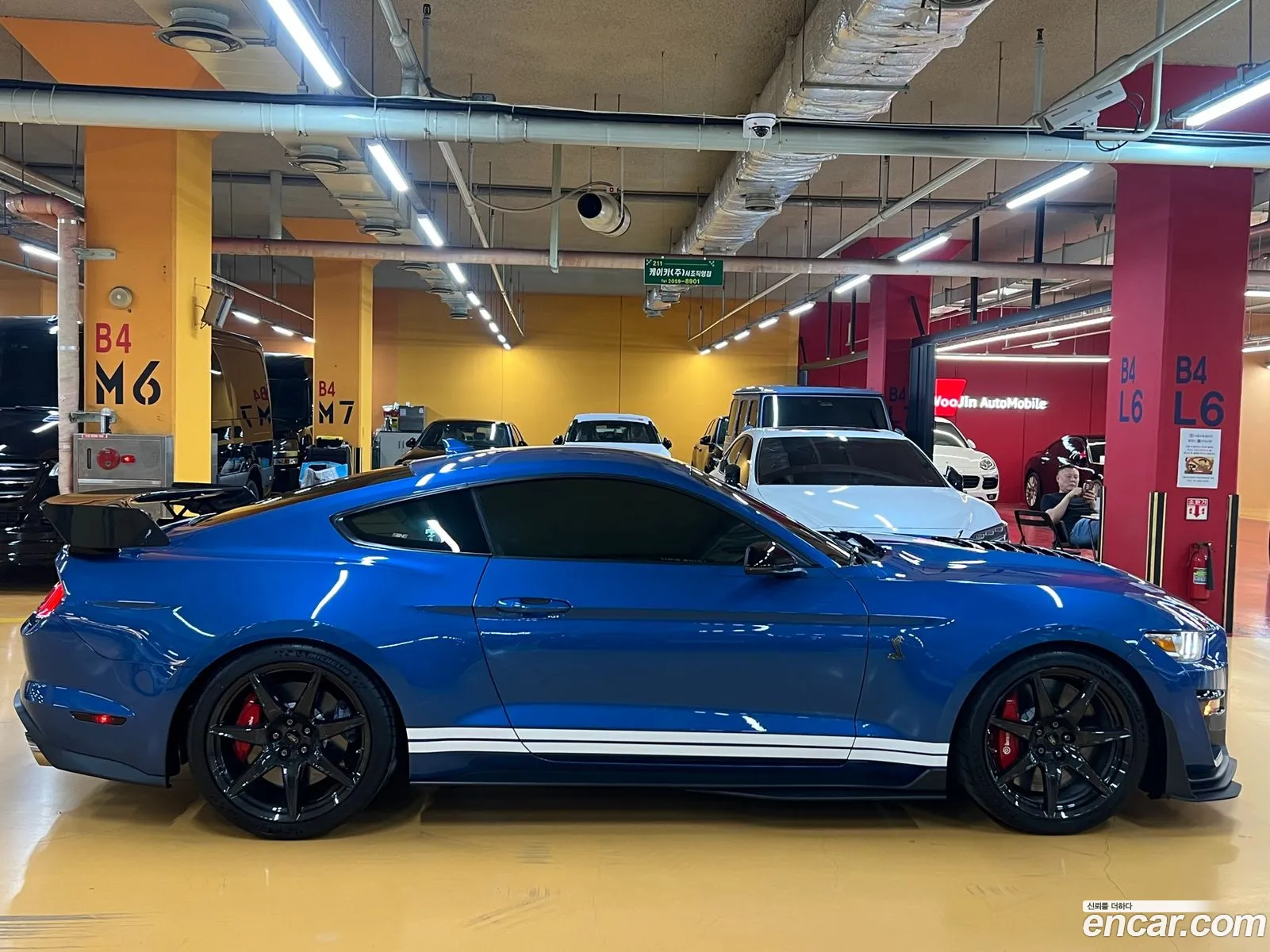 Ford Mustang 2020 — 10