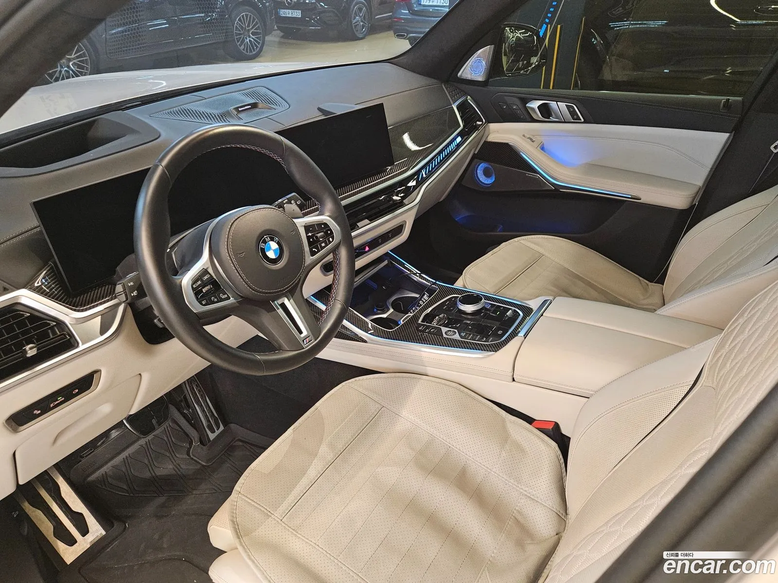 BMW X7 2023 — 11
