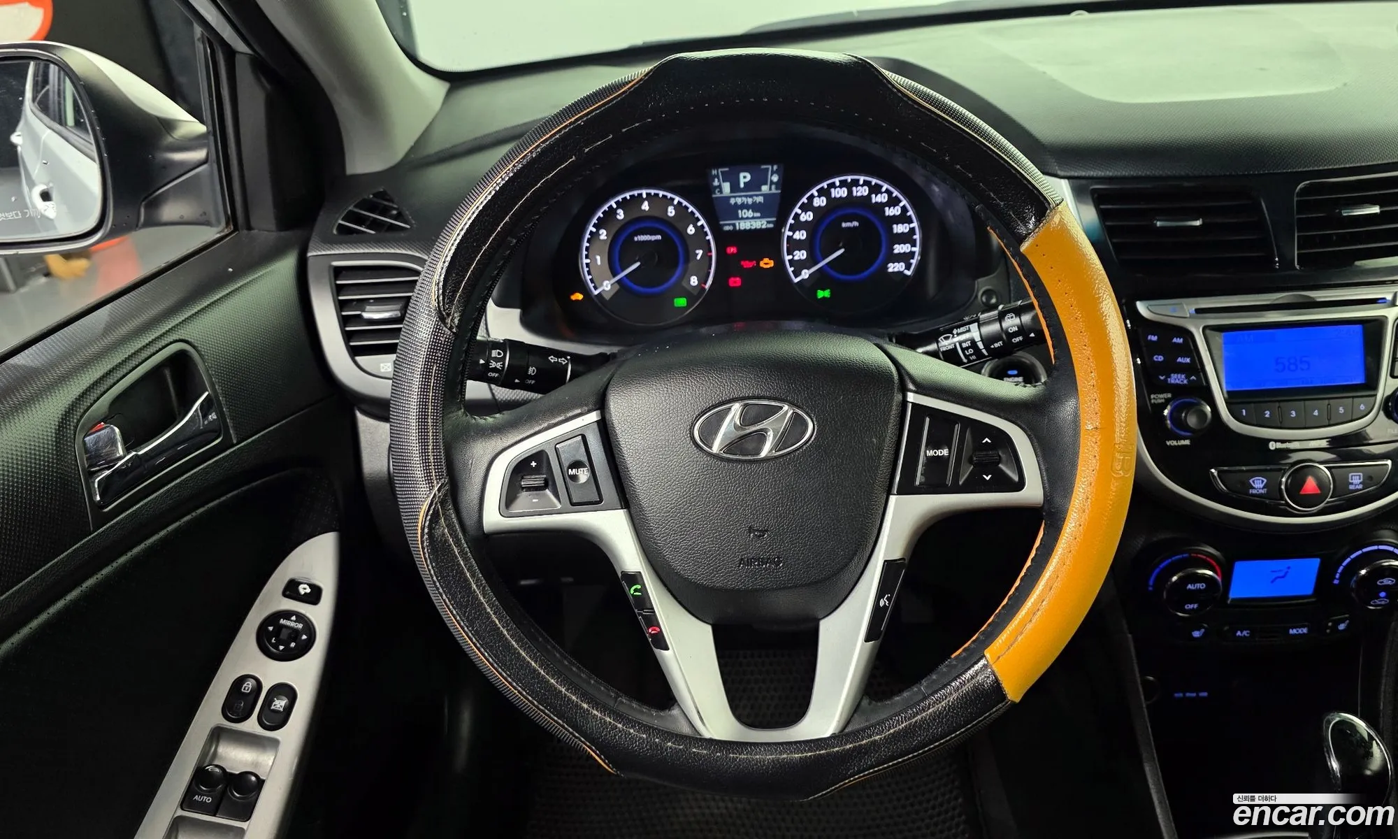 Hyundai Accent 2012 — 5