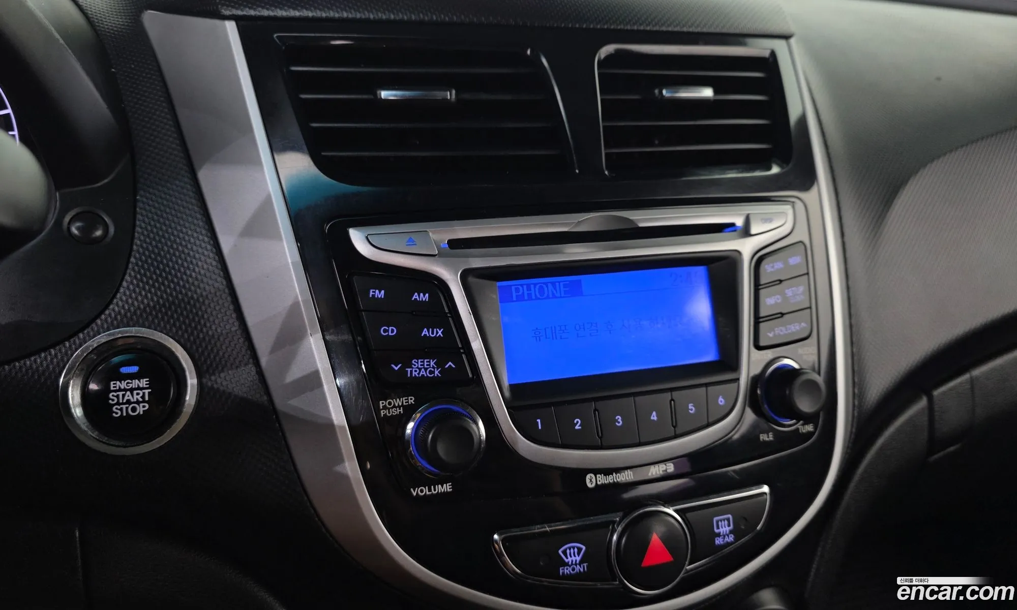 Hyundai Accent 2012 — 17
