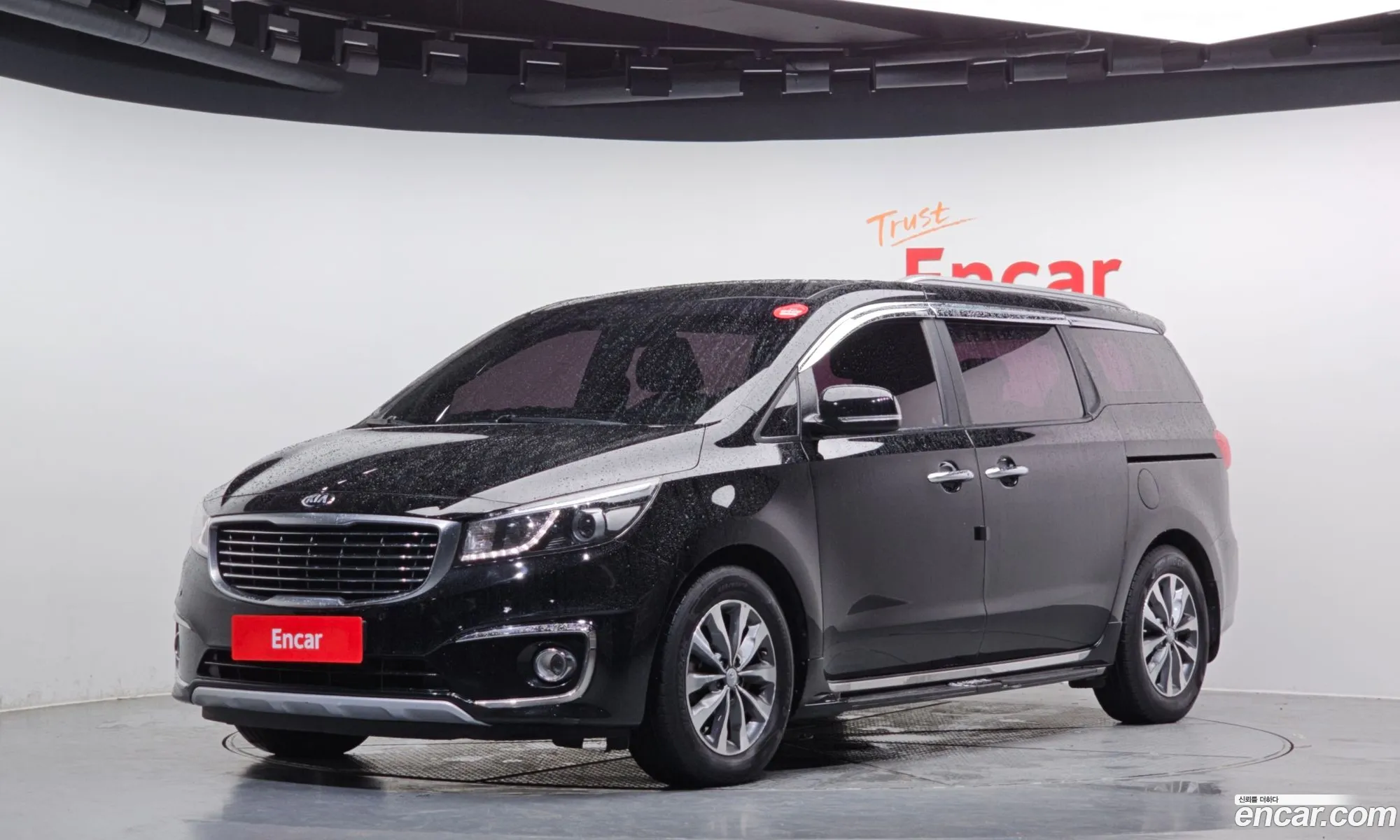 Kia Carnival 2015 — 14