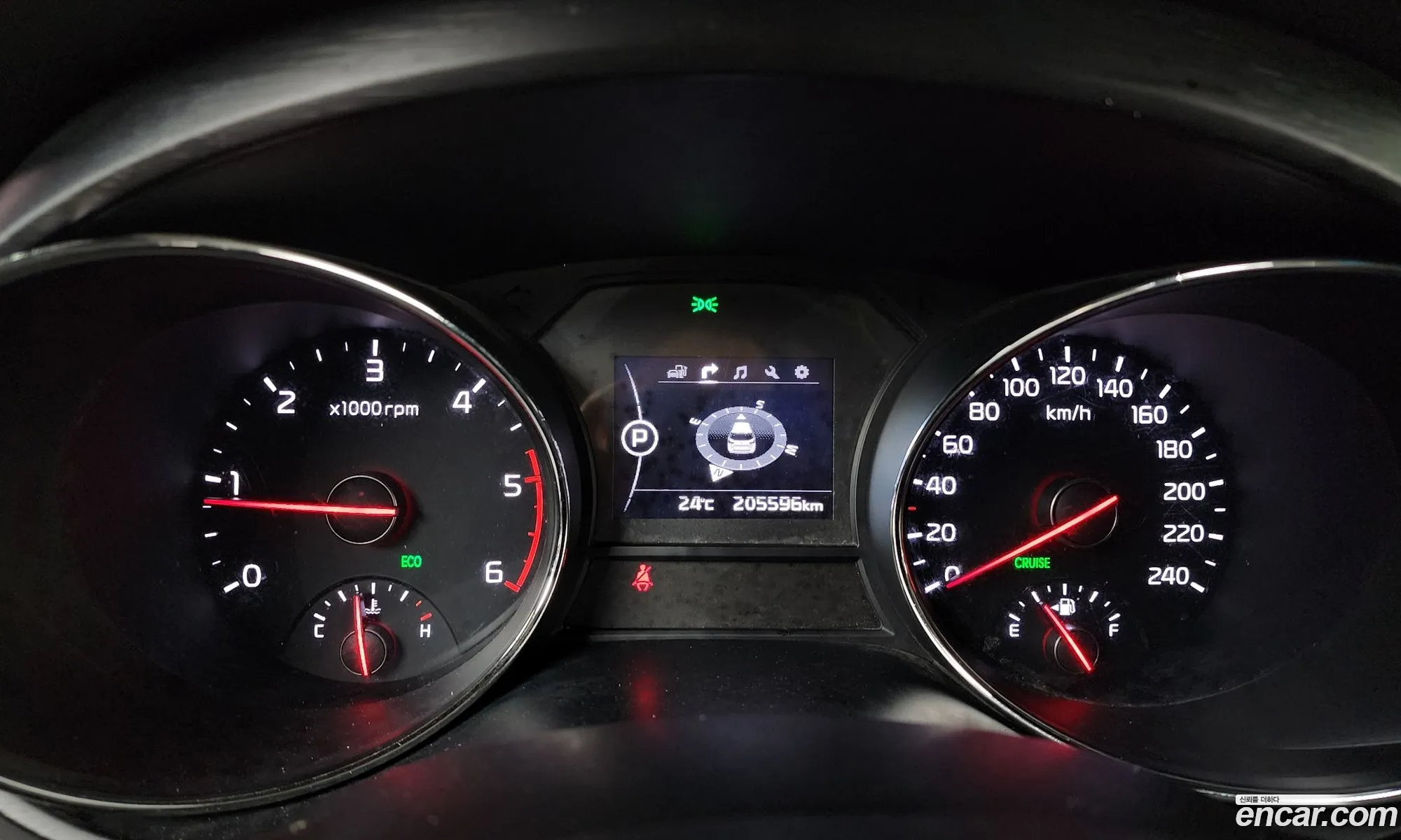 Kia Carnival 2015 — 11