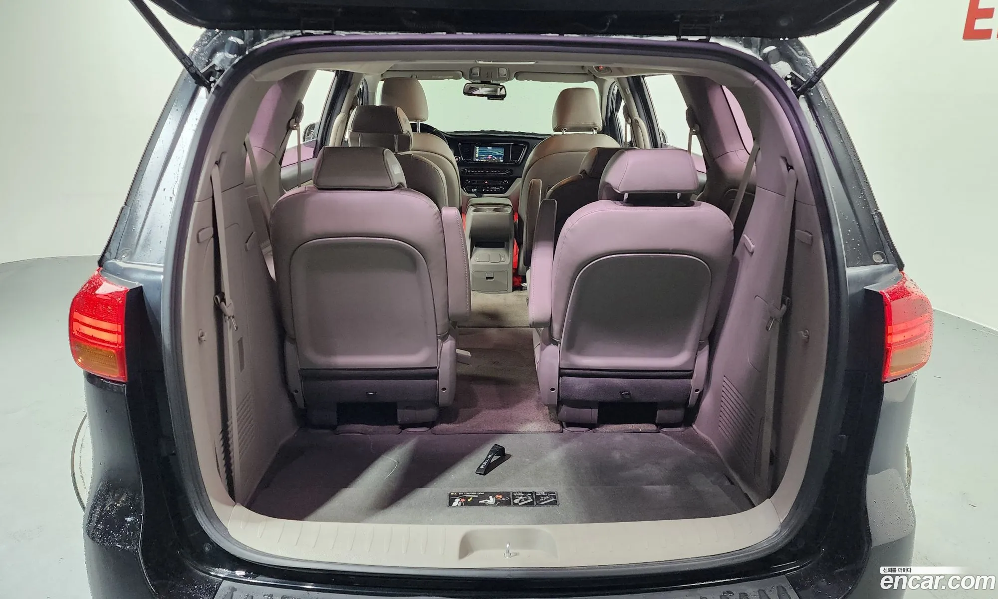 Kia Carnival 2015 — 13