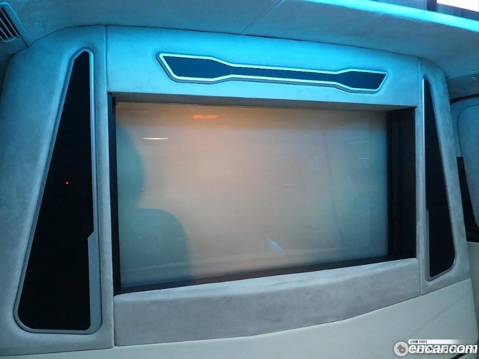 Mercedes-Benz V-Class 2020 — 19