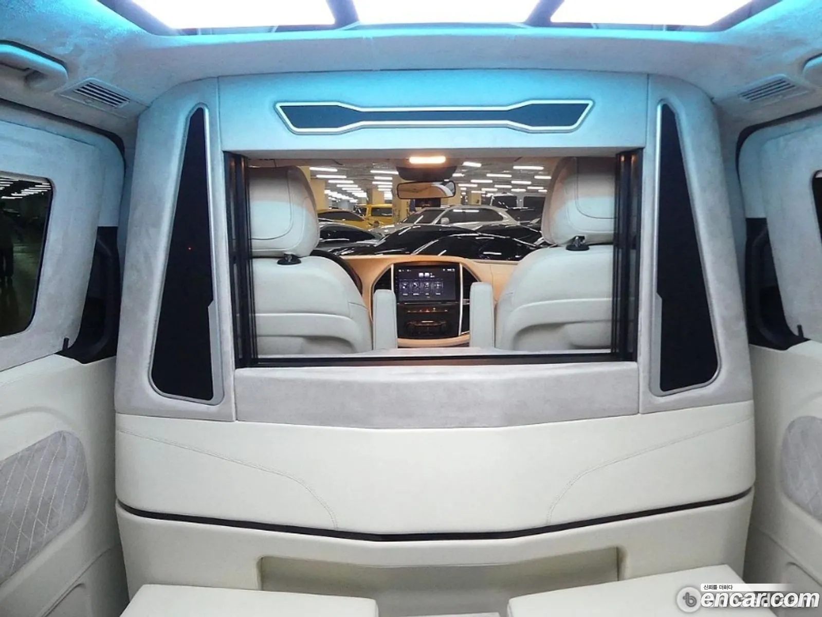 Mercedes-Benz V-Class 2020 — 7