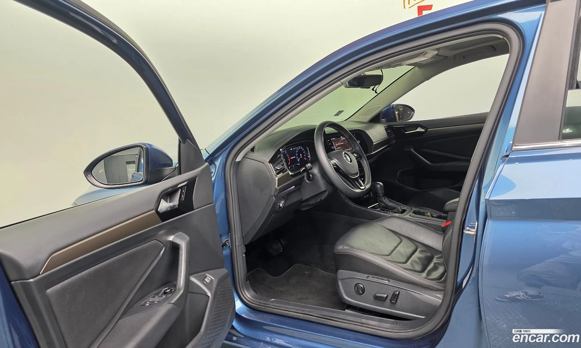 Volkswagen Jetta 7th Gen 2021 — 12