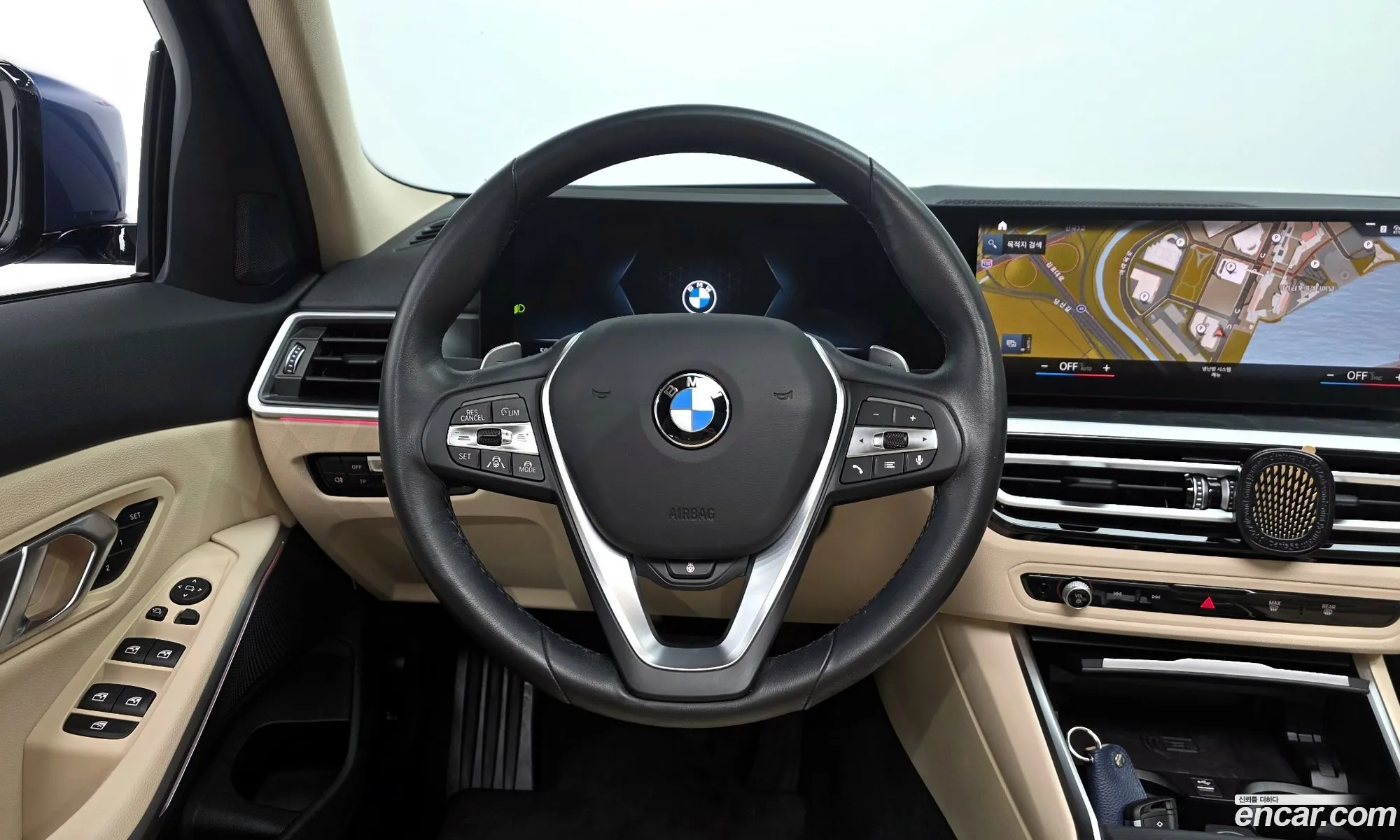 BMW 3 Series 2023 — 10